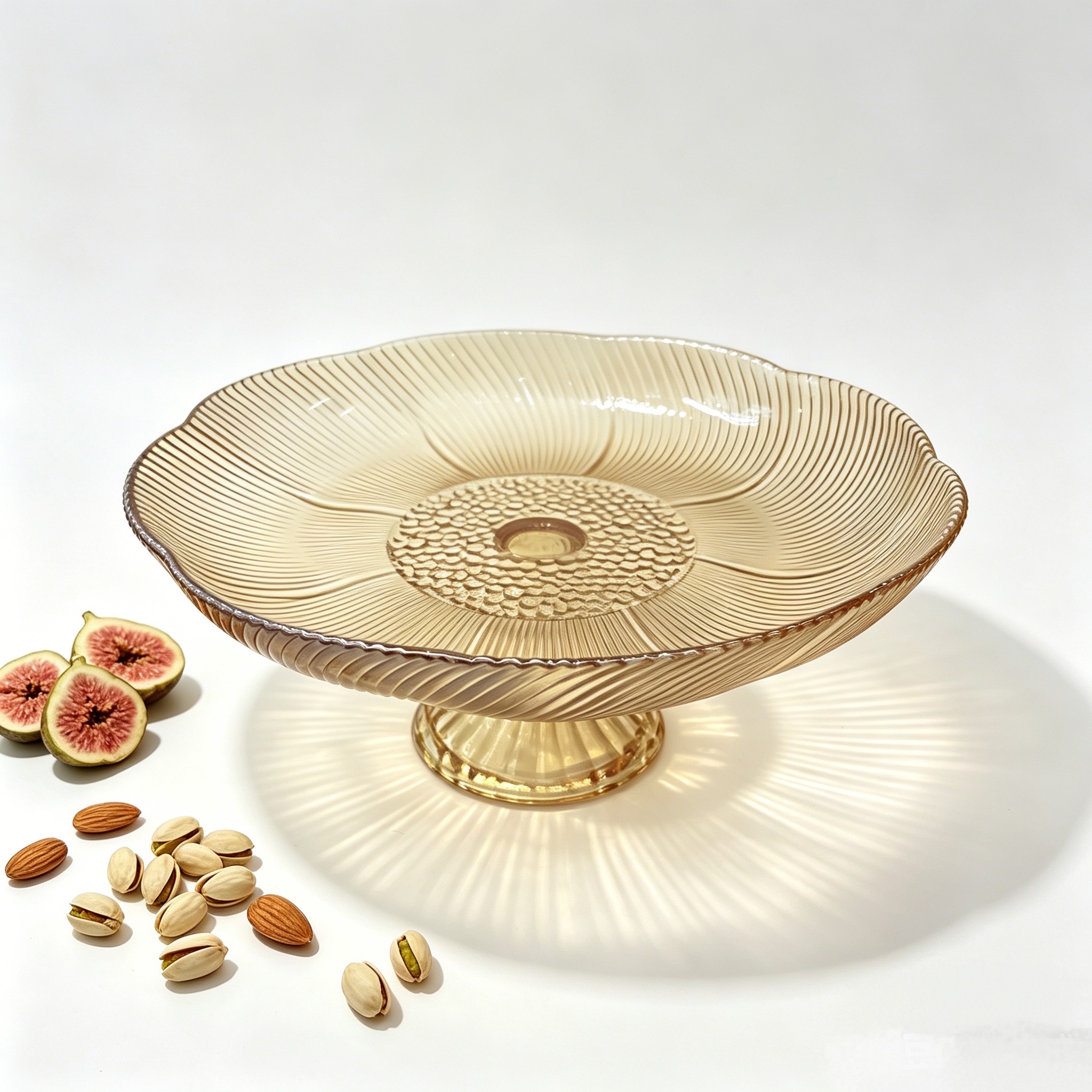 A light luxury petal-shaped high-footed glass fruit platter detail image 3