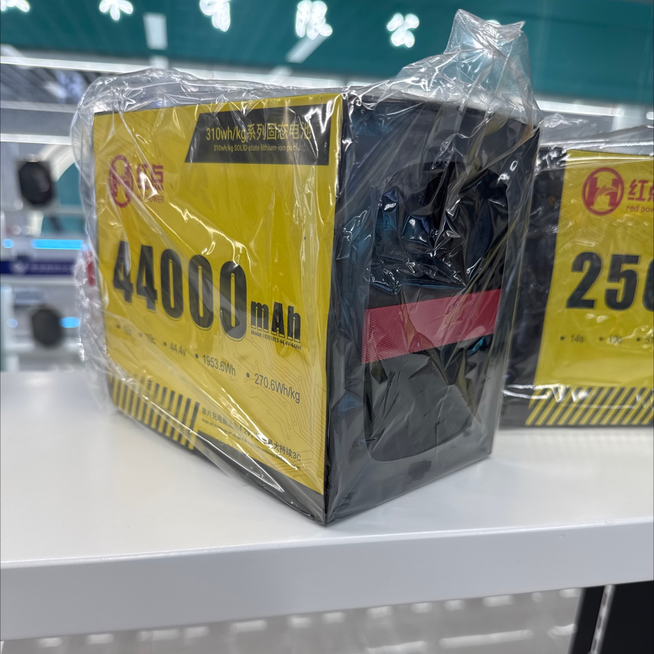 310Wh/KG solid-state batteries can be air-freighted. Full capacity battery accessories are available for negotiation. Please contact us for specifications and requirements Application Scenario