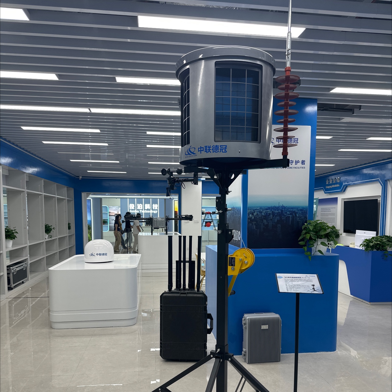 GPS系统 通信产品 高精度定位导航设备产品图