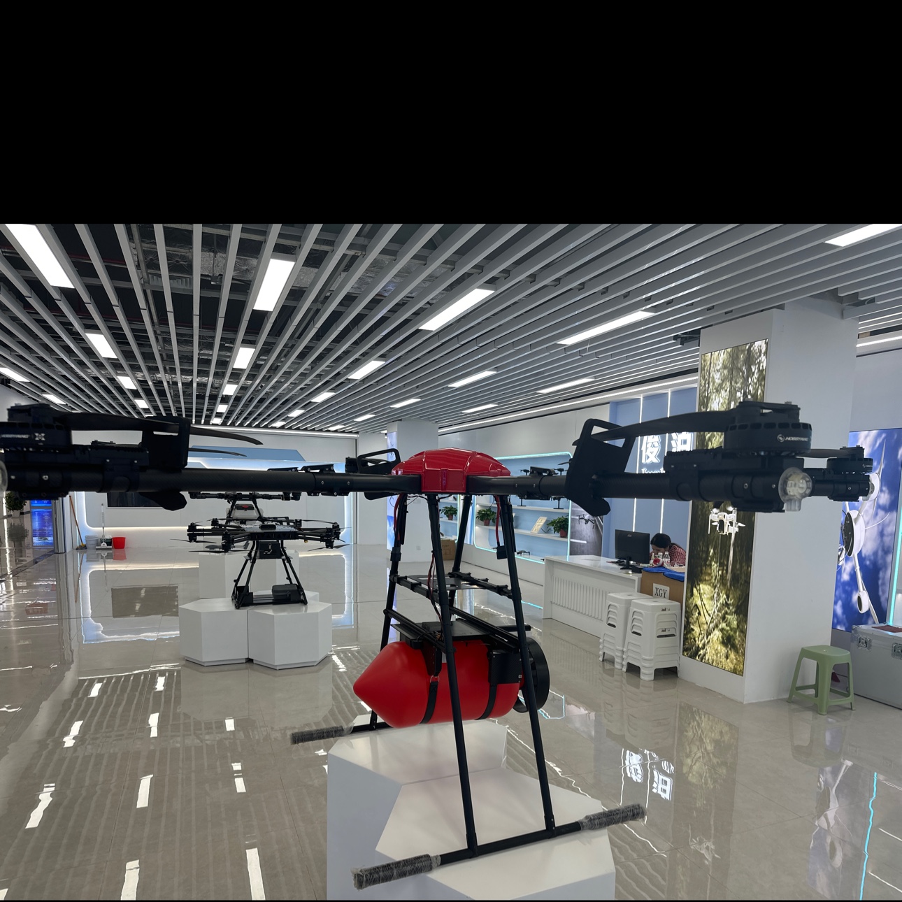 The T40 agricultural plant protection unmanned aerial vehicle is a dedicated civilian machine for efficient field spraying operations Application Scenario