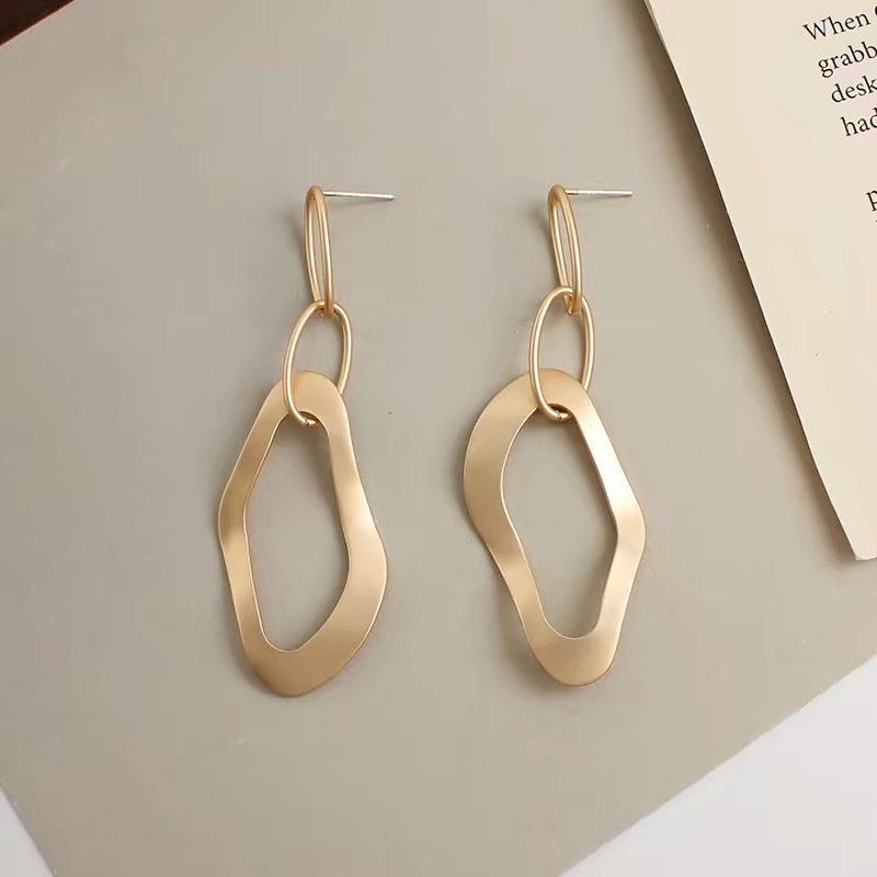 Irregular geometric personalized earrings, long matte metal earrings in an ins style Specification image