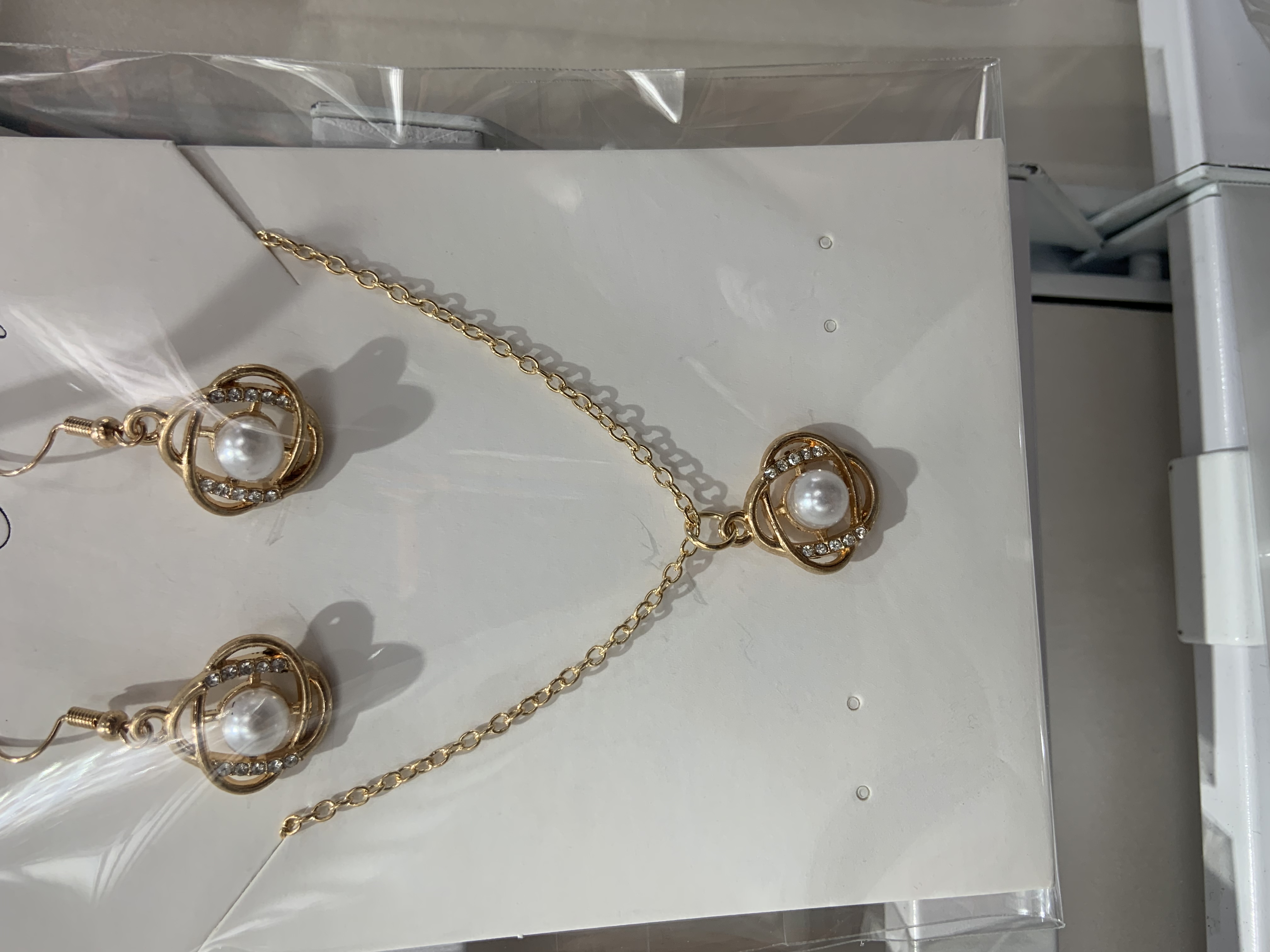 套装饰品