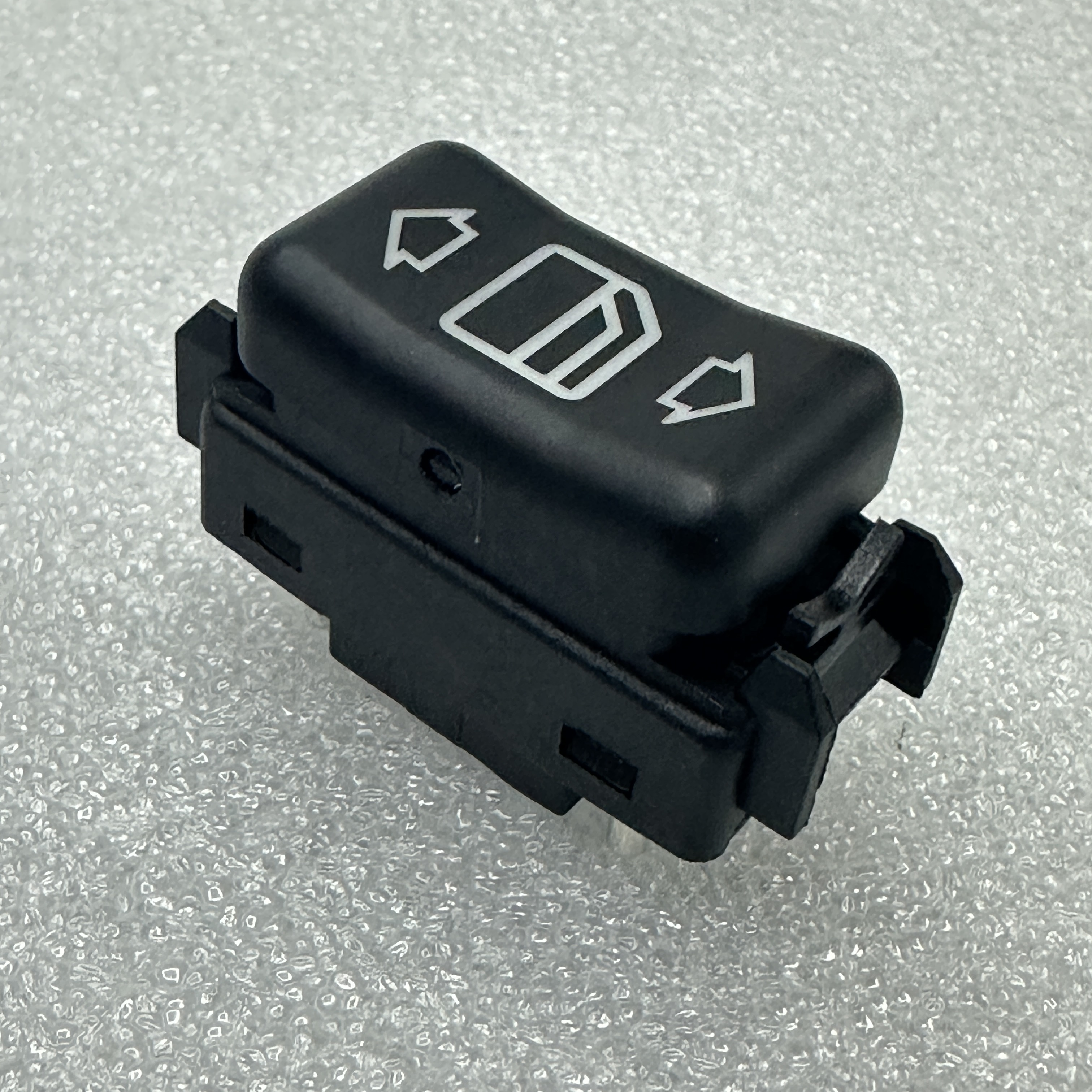Mercedes-benz accessories are suitable for the glass lift switch of Mercedes-Benz cars 1248204610 Item Picture