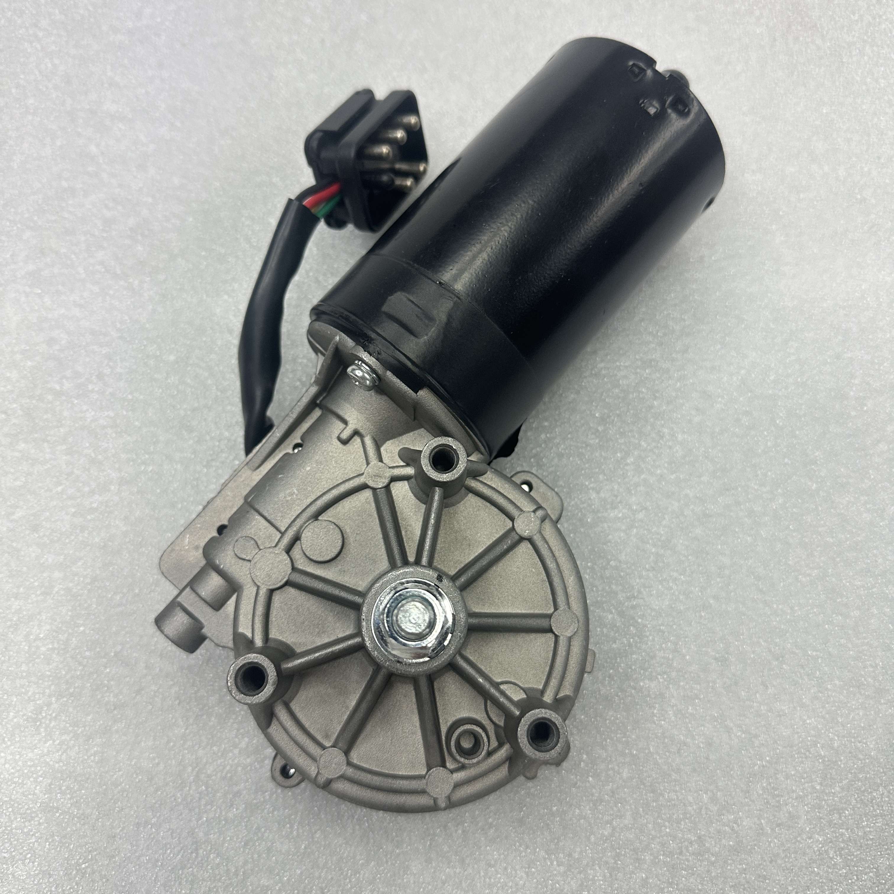 Mercedes-benz accessories are suitable for the front windshield wiper motor of Mercedes-Benz small cars. 1248200708 Item Picture
