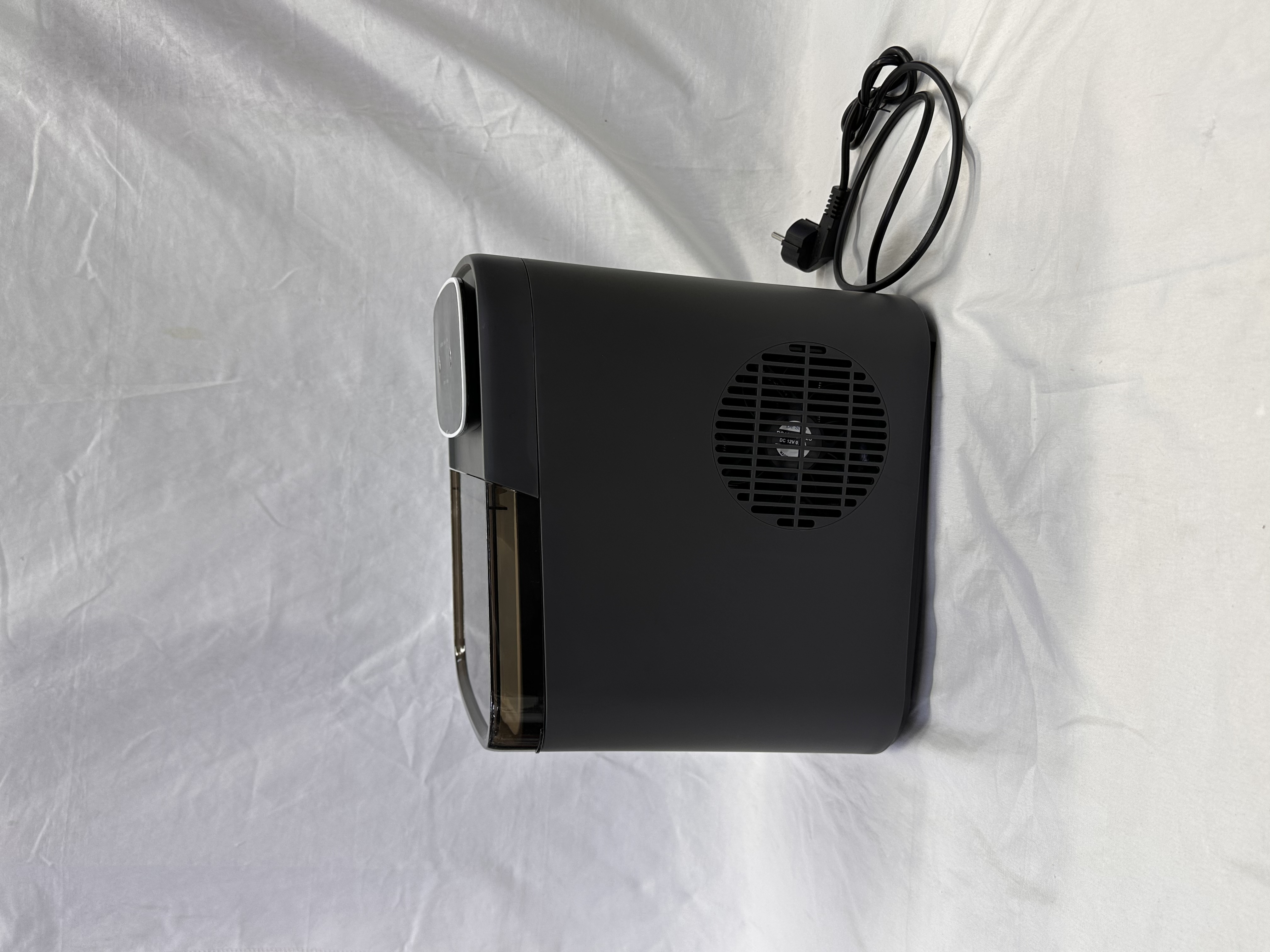 ZSW-ZB13 New household mini ice maker, fully automatic and quick ice production, small desktop, cold drink ice cube machine for rental rooms and dormitories detail image 5