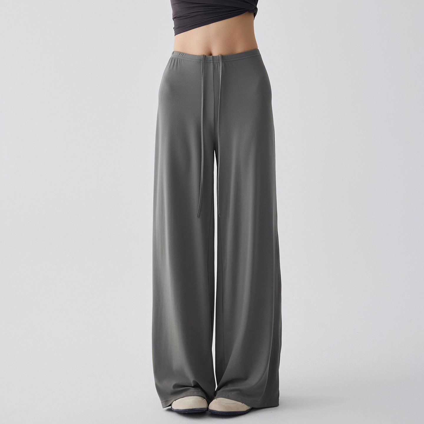 Loose high-elastic yoga pants, quick-drying loose running wide-leg pants, outdoor training casual skin-friendly fitness pants for women Application Scenario