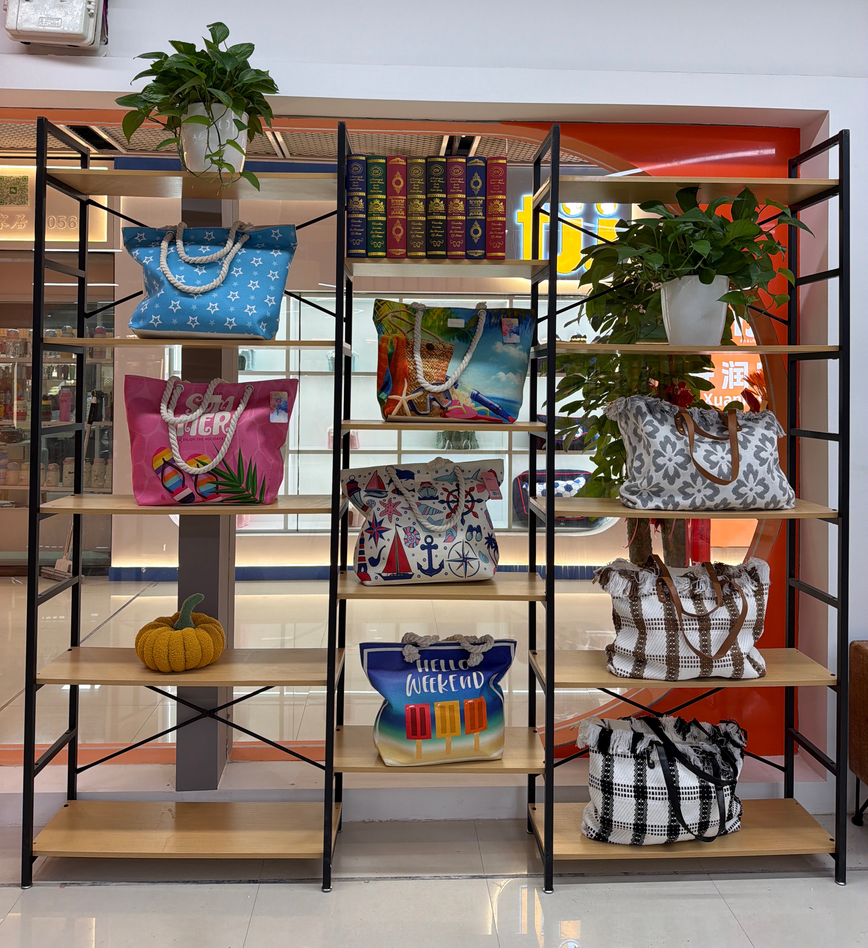 Multi-functional storage rack/bookshelf/shelf It is suitable for home, office and simple shelves. The color of the metal columns is available in black, white and gold, and the color of the plates is also available. All sizes can be customized. set details Picture