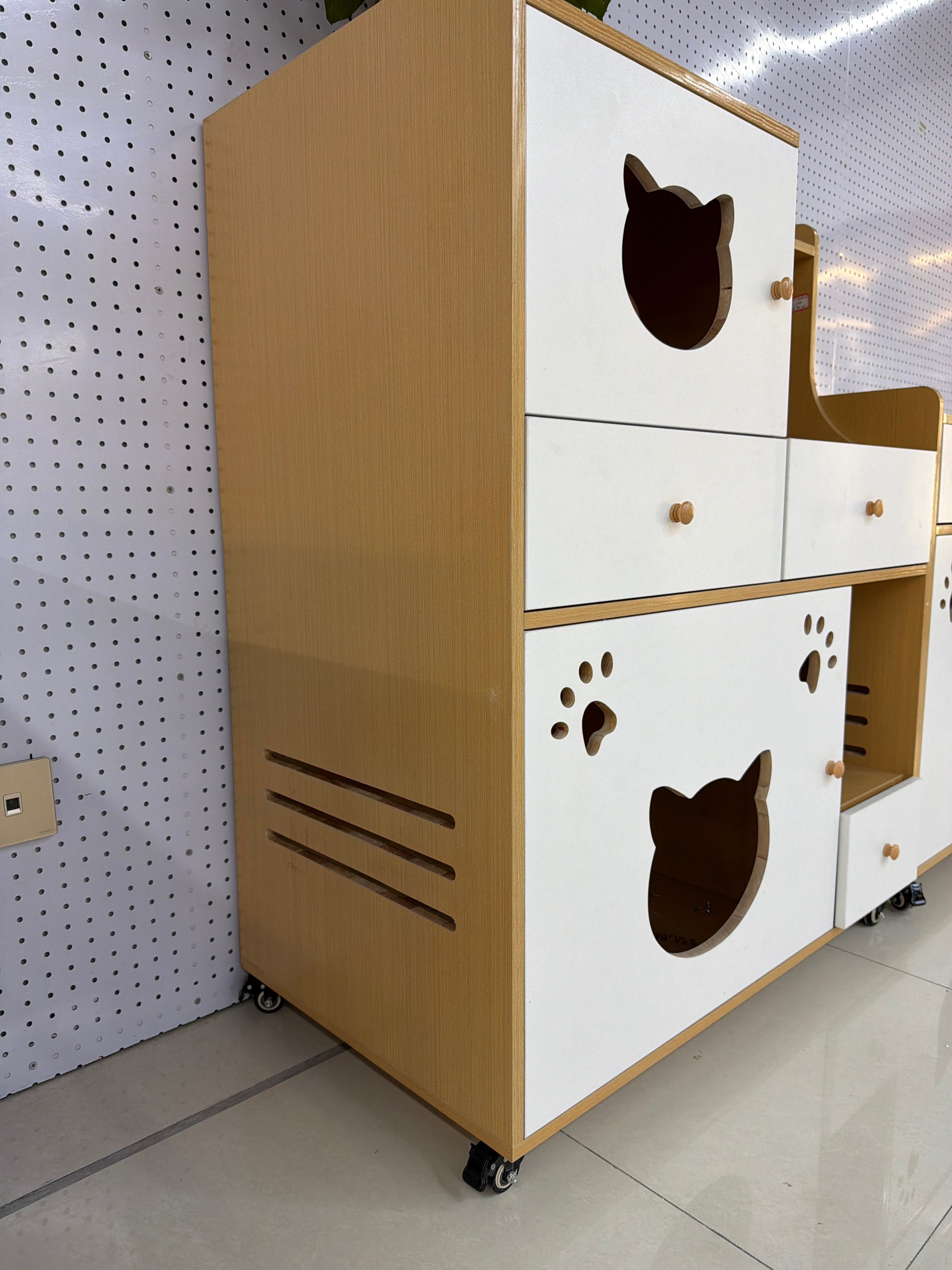 Cat pet multi-layer cabinet, custom cat house, custom cat house with home environmental protection board, mobile cat house with drawer and wheel, multi-cat rest small cabinet, home cat pet small cabinet, super large space breathable pet cat cabinet detail image 4