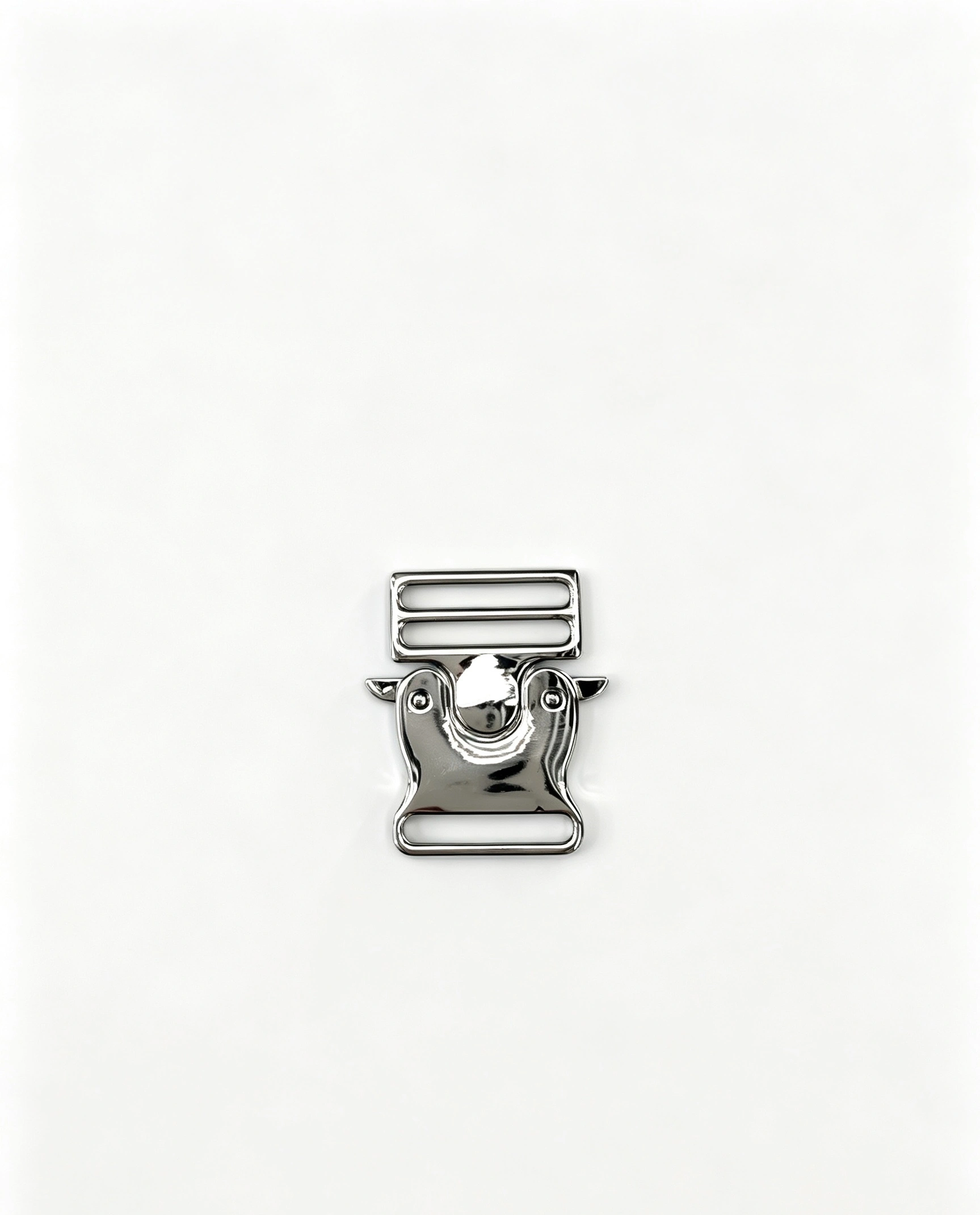 High-quality metal buckles made of zinc alloy detail image 6