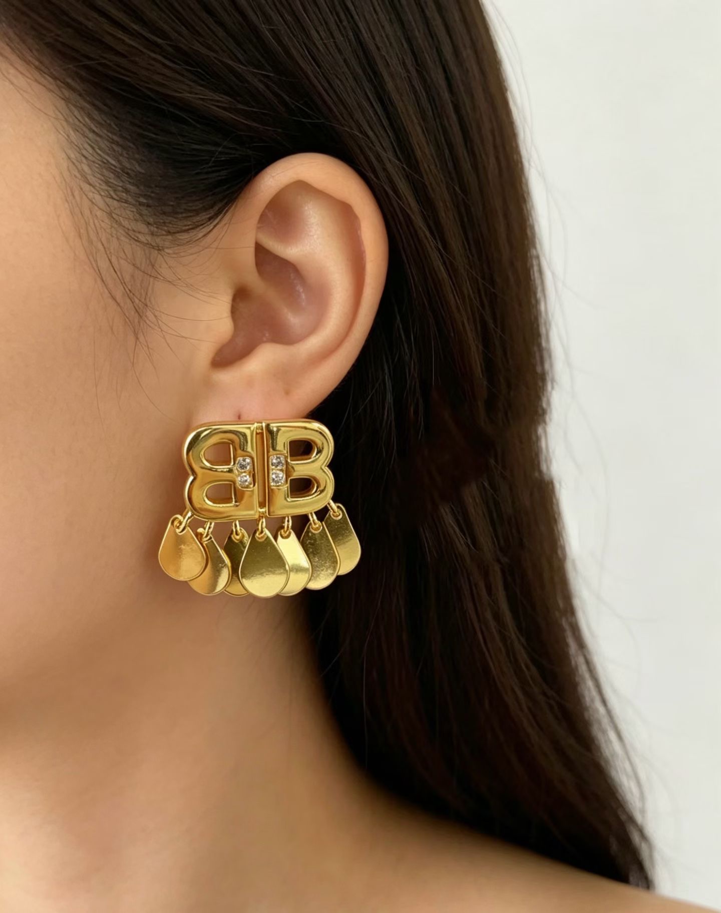 Brass electroplated with 24K real gold, fashionable, trendy, simple and elegant stud earrings, simple yet high-end Specification image
