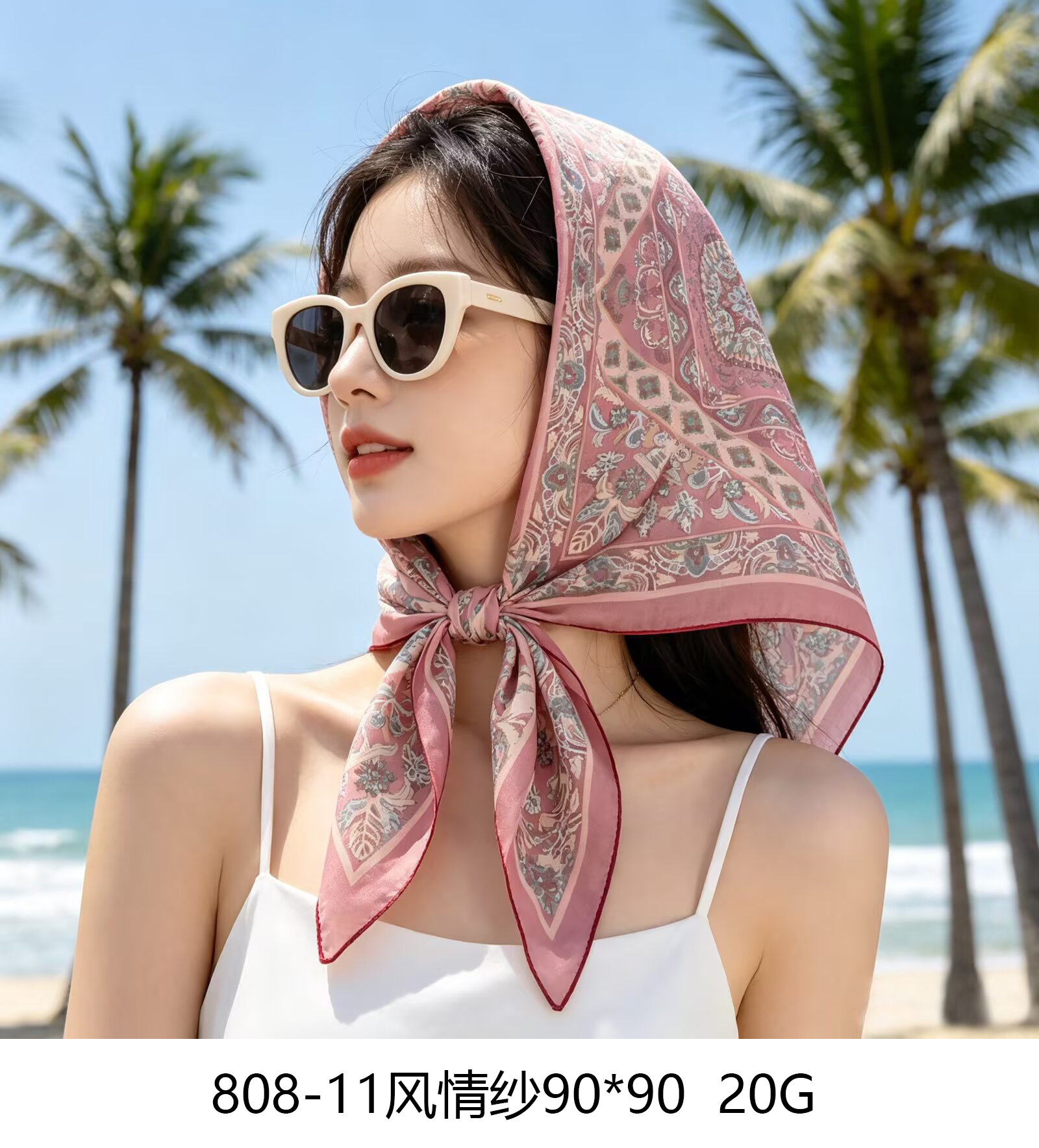 百搭90丝巾两用，质感丝滑，颜色鲜艳，百搭产品。纱巾