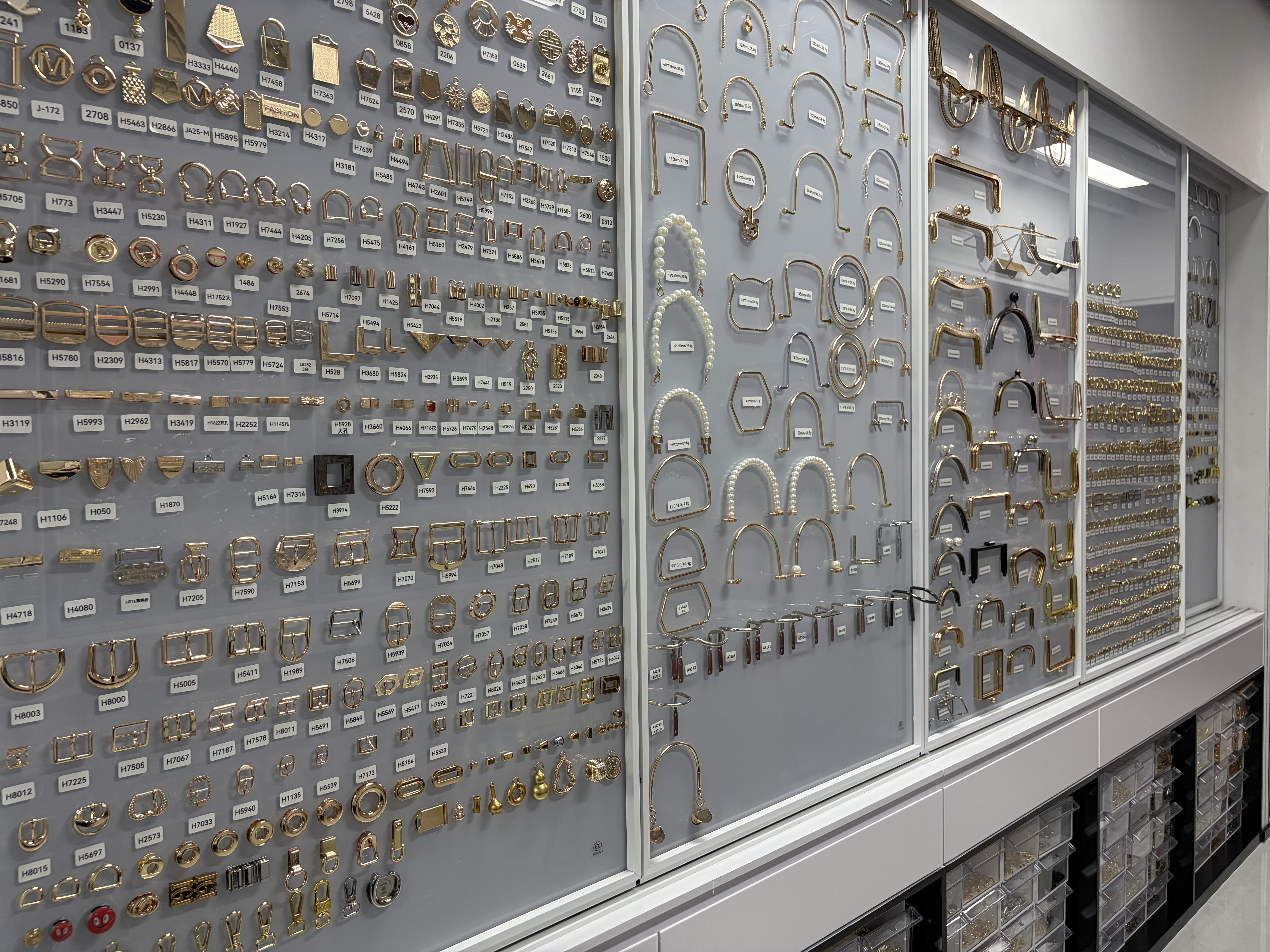 Spring rings series for bag pendants and keychains Specification image