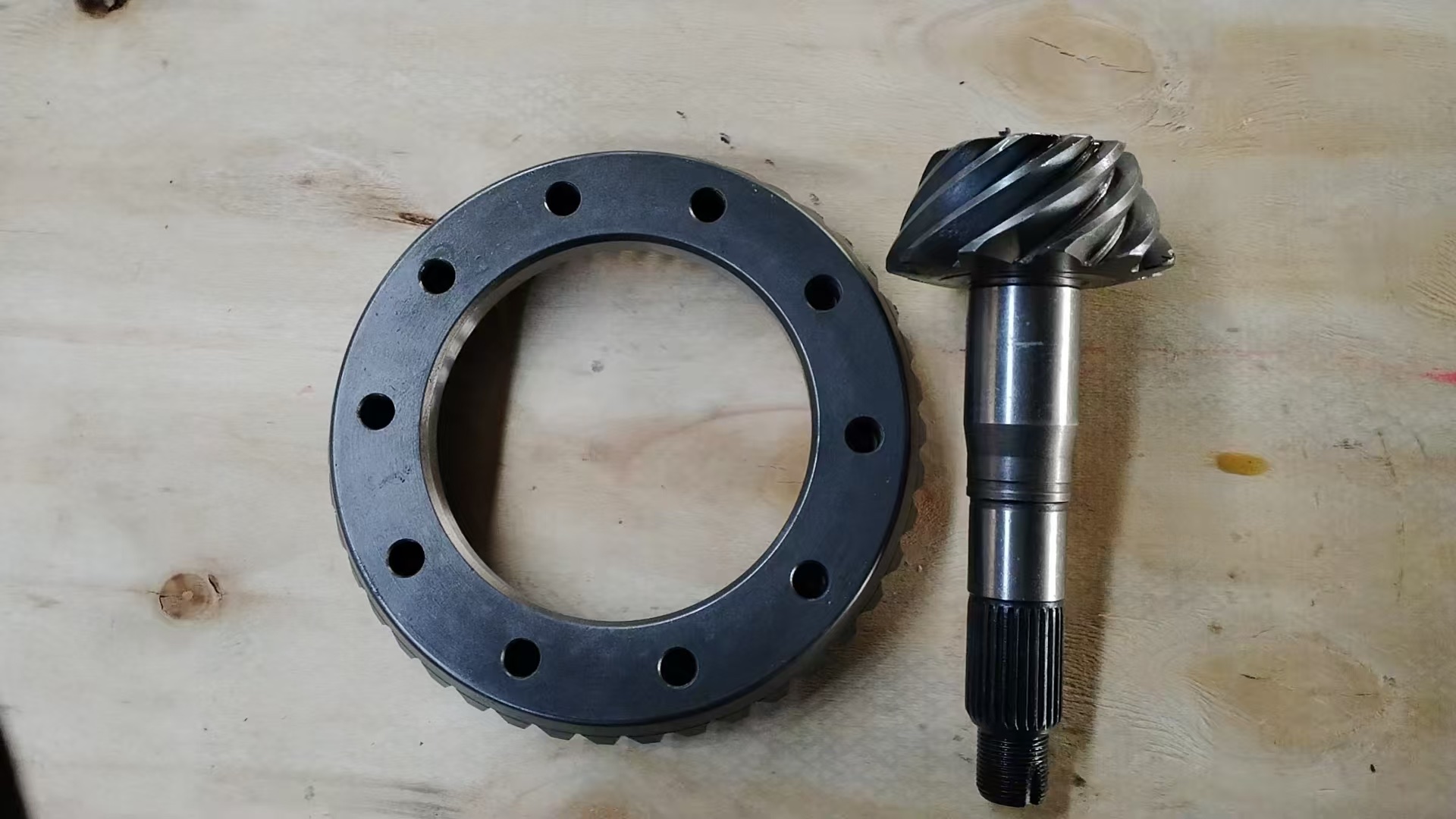Spiral Bevel Gear Hilux海拉克斯 11:43 FR 前桥 front工程机械配件螺旋锥齿轮