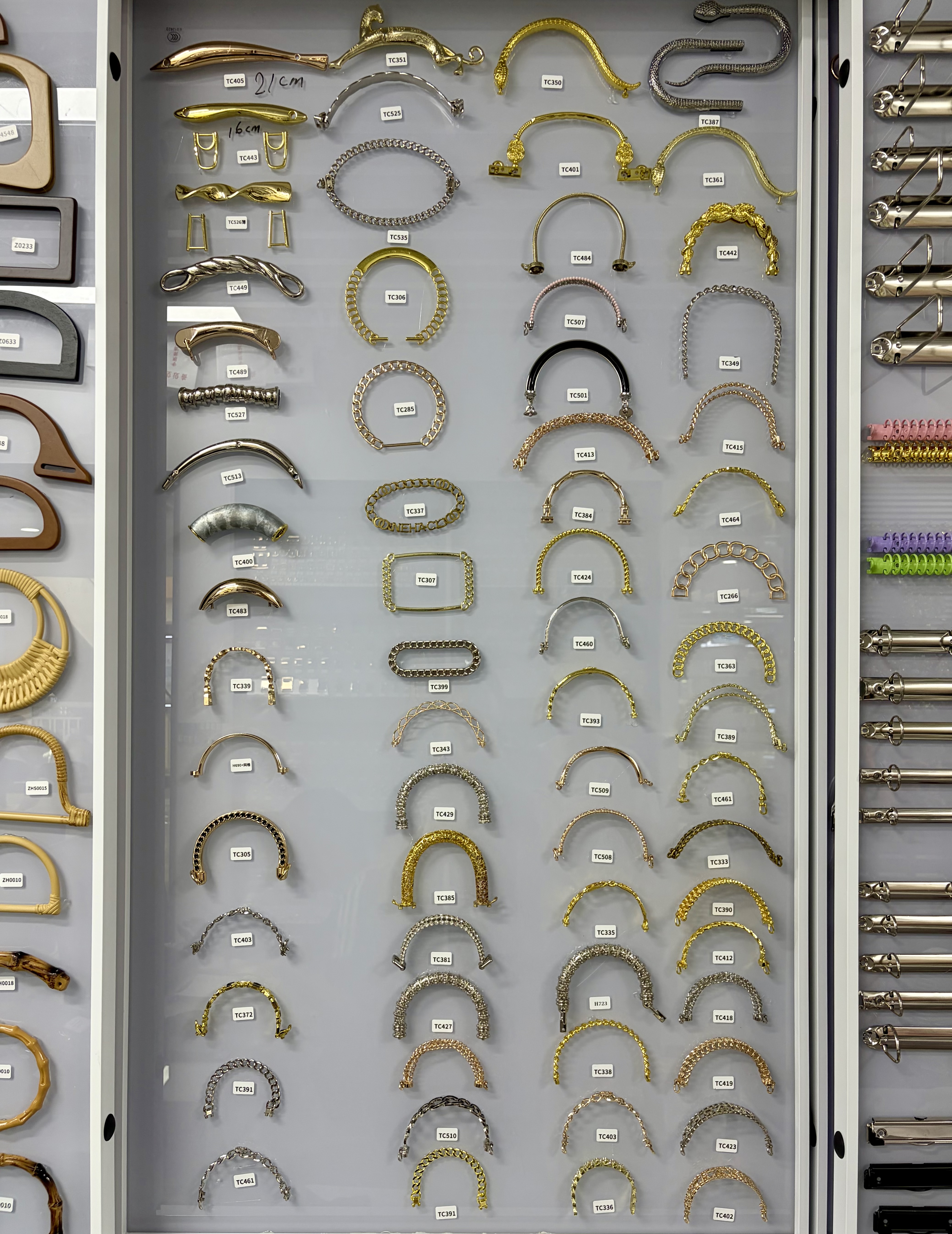 حمل الحقائب حقيبة معدنية detail image 8