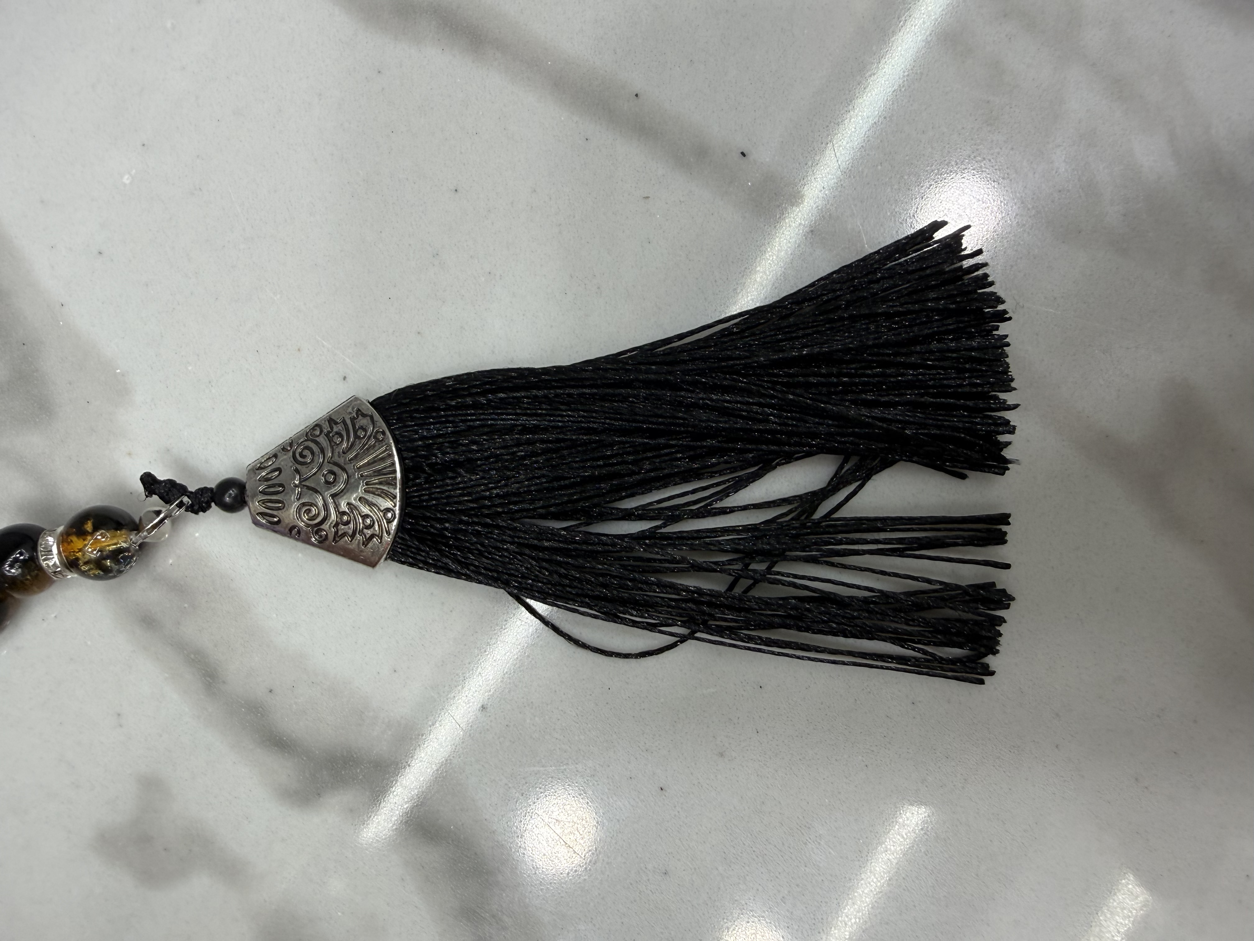 33 lacquered glass Muslim prayer beads, thread tips, 50 dozen per piece, 12 in a dozen. The price is for a single piece details Picture