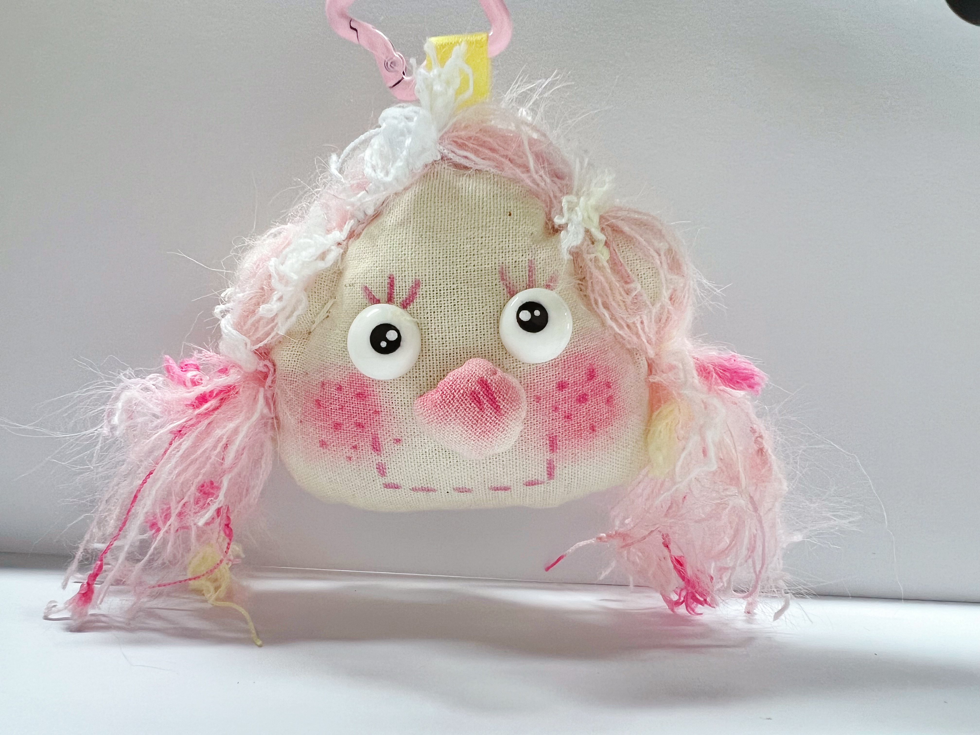 The original bag pendants by Bu Xiaoyu are cute and ugly