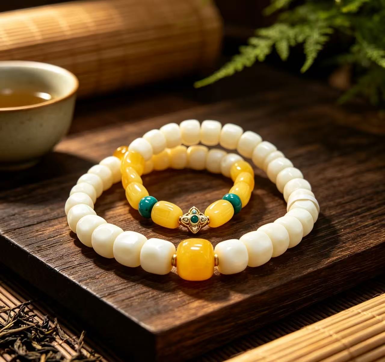 Oriental Warm and Zen-inspired double-ring bracelet: Milk white Bodhi × chicken oil yellow beeswax, a niche Chinese-style all-in-one bracelet detail image 2