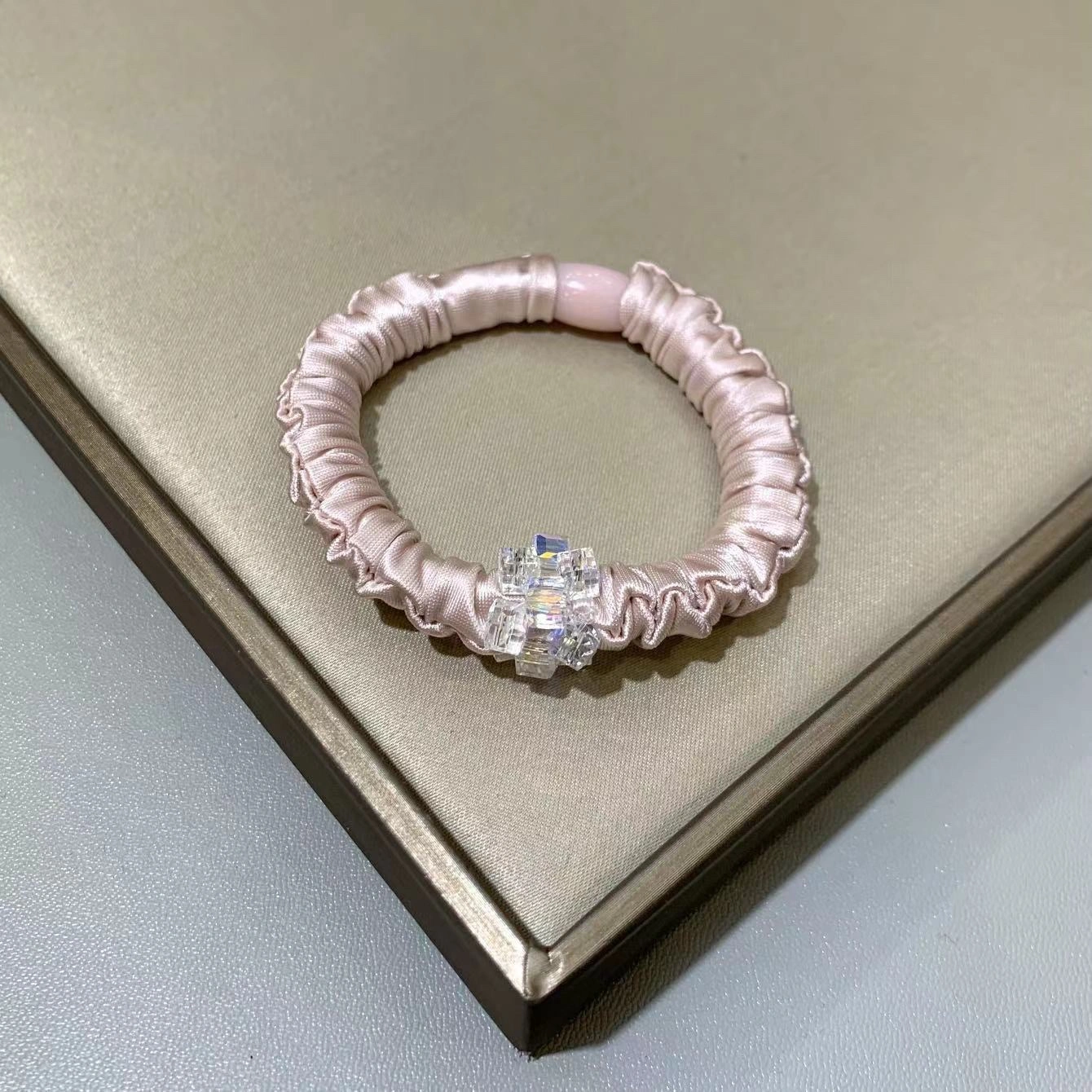 New high-end Korean version facial mask, crystal ring, small intestine hair band, ponytail, hair band, hair accessory detail image 3