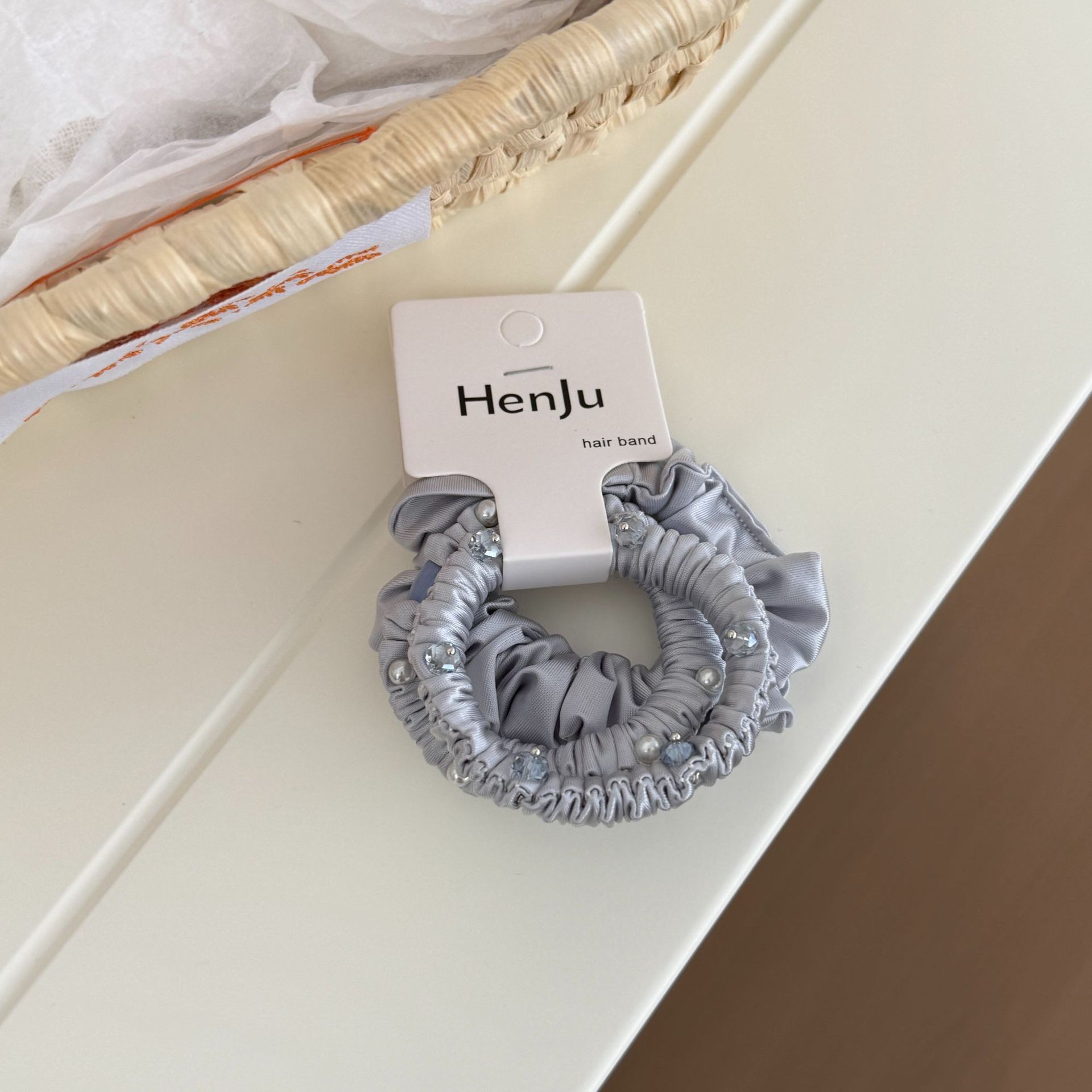 New mask satin crystal heavy industry small hair band, simple and versatile hair tie, high-elasticity ponytail ball hair tie and hair accessory. detail image 6