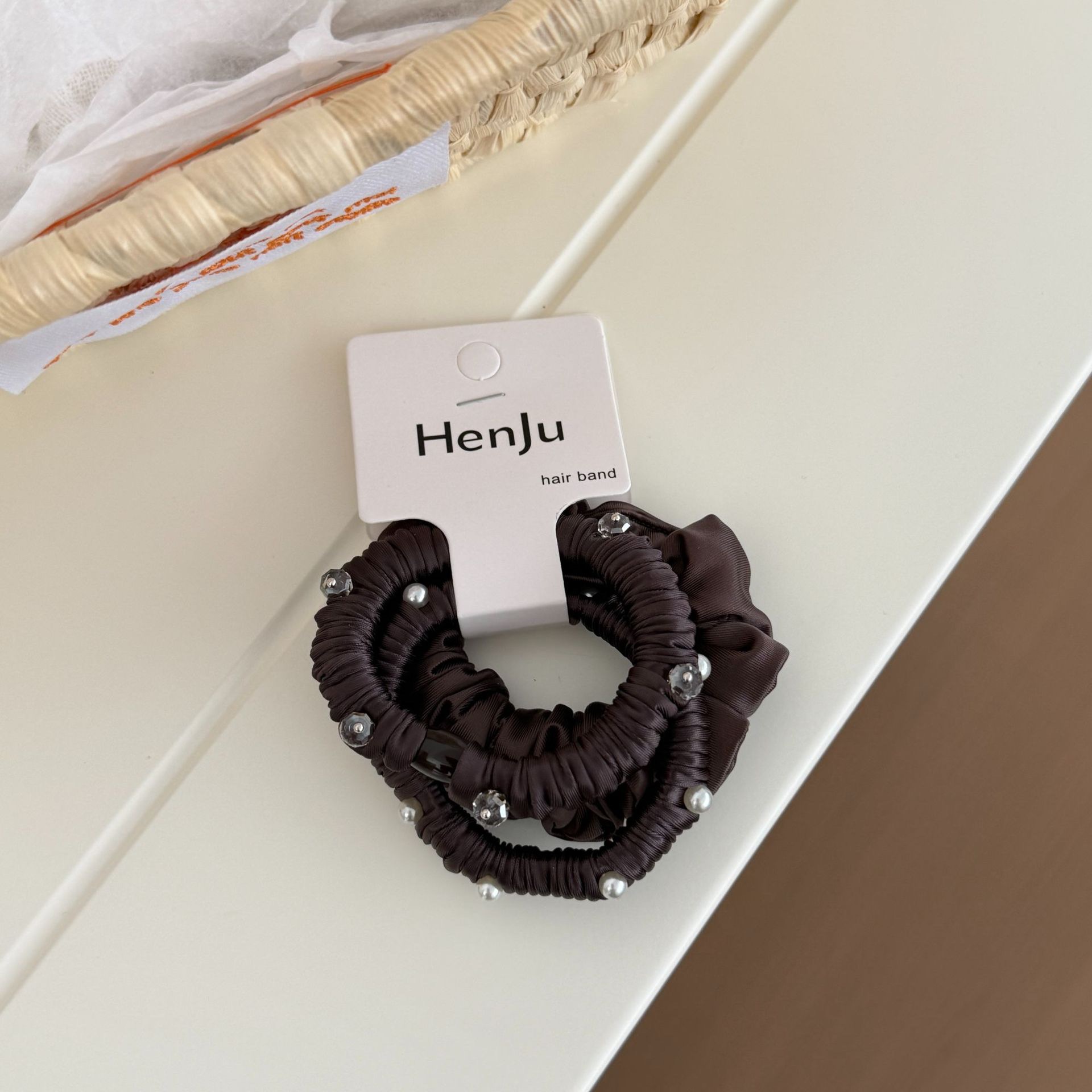 New mask satin crystal heavy industry small hair band, simple and versatile hair tie, high-elasticity ponytail ball hair tie and hair accessory. details Picture