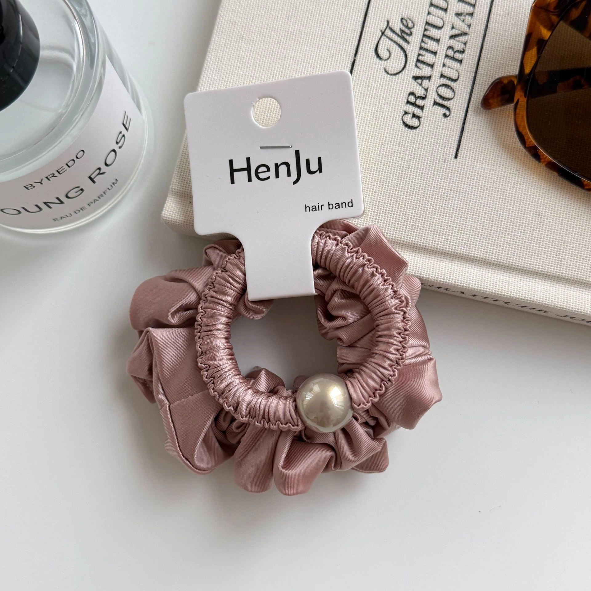 Satin pearl hair band with matte texture, large intestine band that makes you look fairer and slimmer, hair tie with leather band, a girlish hair tie detail image 7