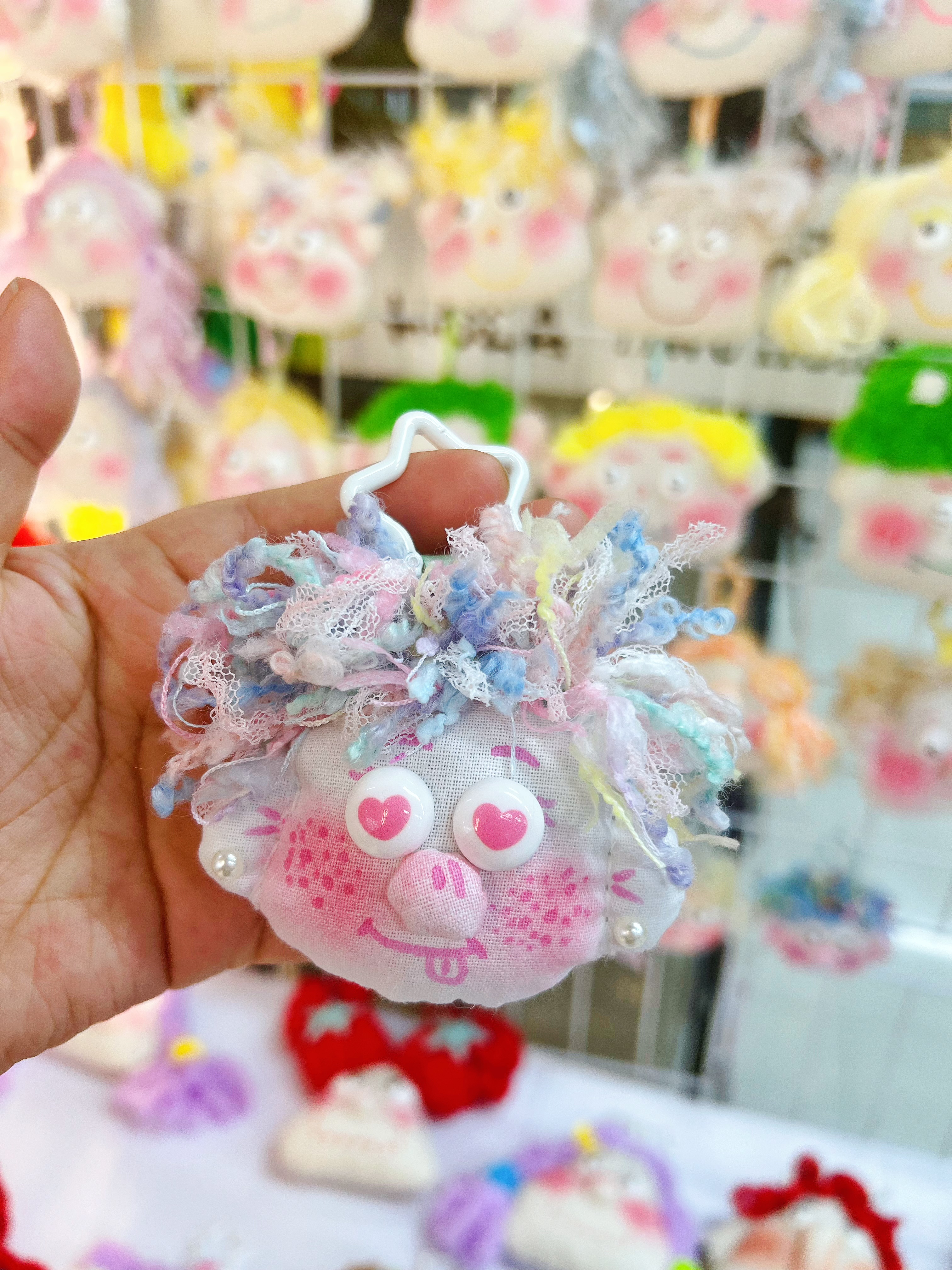 Bu Xiaoyu's original bag pendants, trendy macarons, and plush toys