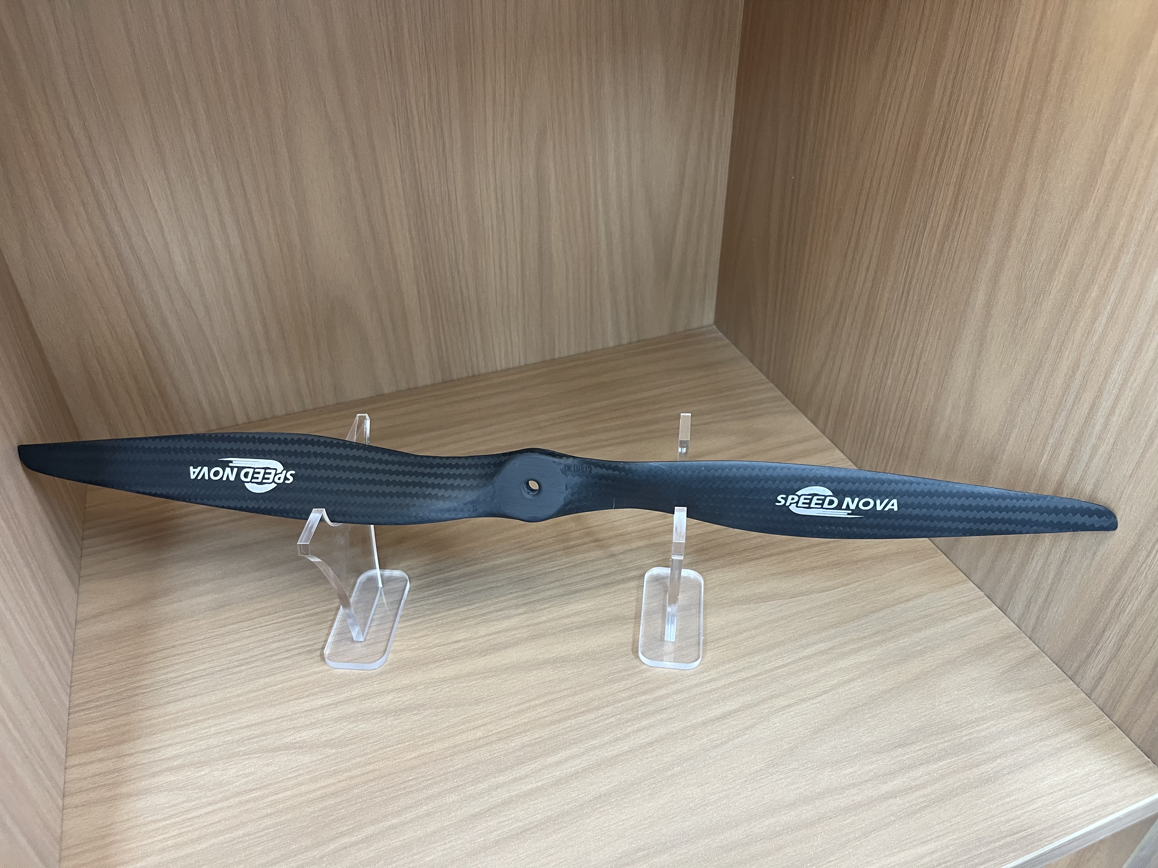 Specialized civil unmanned aerial vehicle (UAV) machinery and industrial equipment for unmanned aerial vehicle (UAV) propeller and blade line laying, as well as automated line laying operations Item Picture