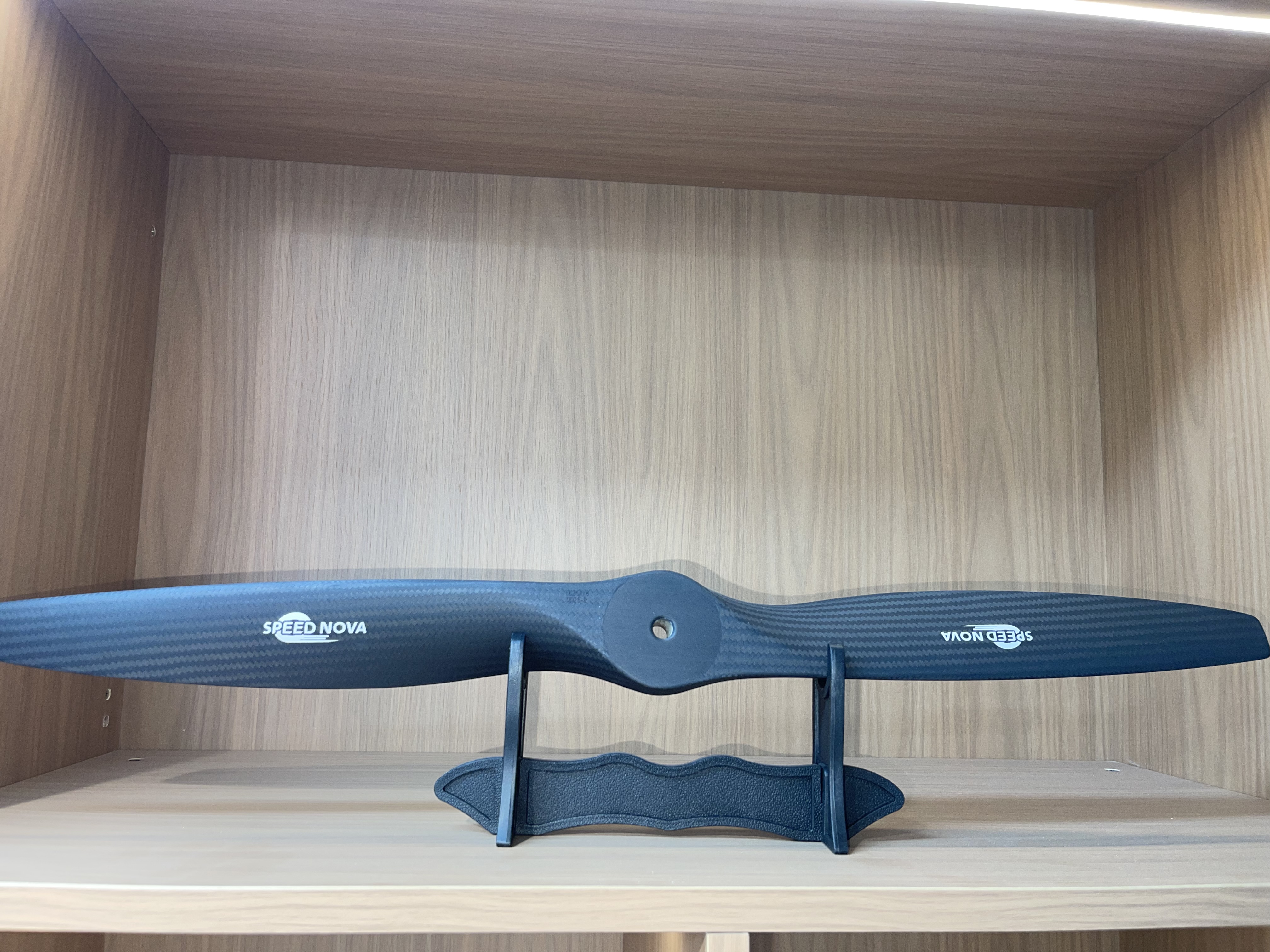 26X18 unmanned aerial vehicle (UAV) propeller, UAV blade, UAV propeller blade, carbon fiber propeller, carbon fiber blade, Corbett civil UAV accessory equipment, the aircraft comes with high-definition camera details Picture