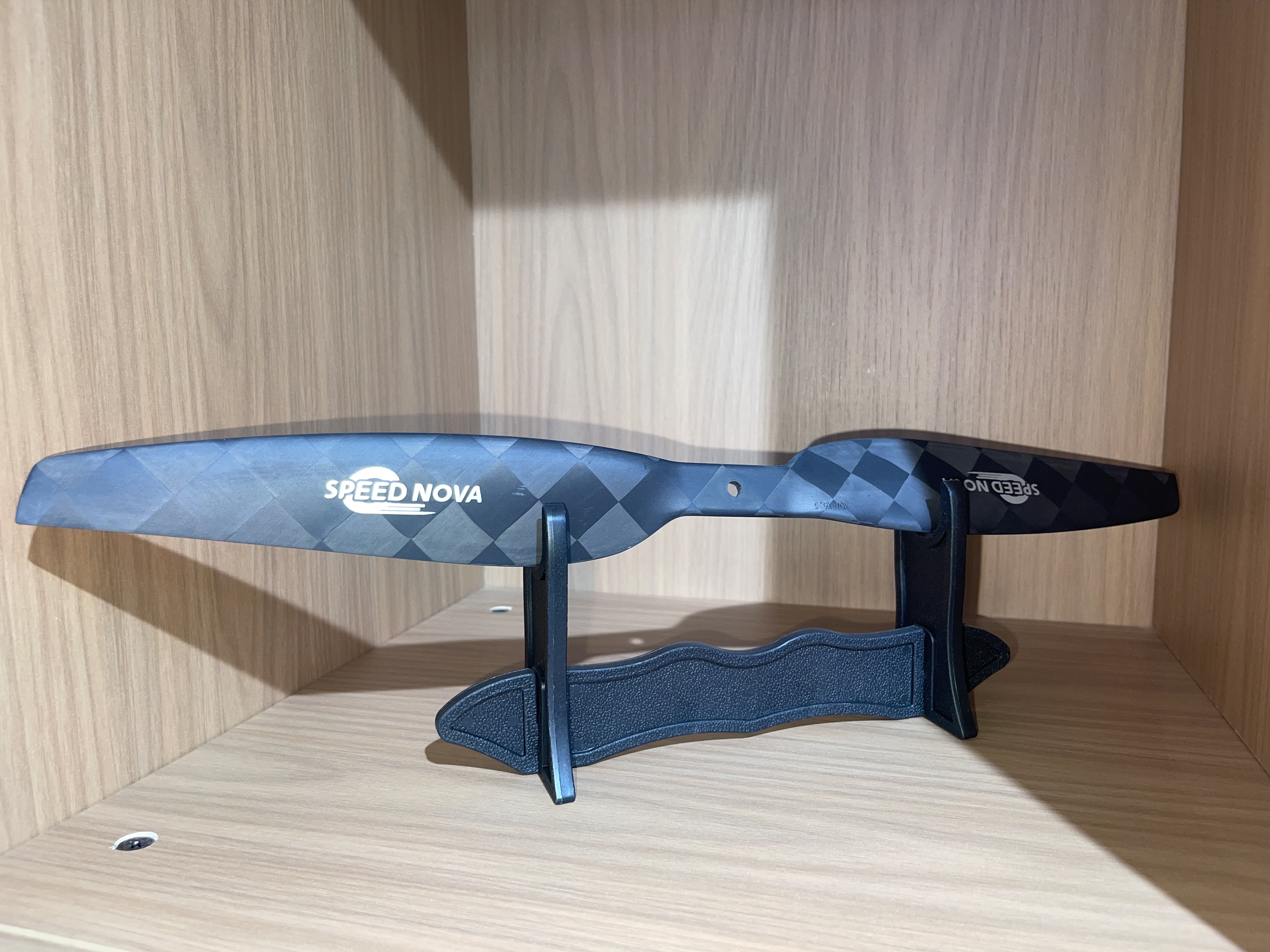 18X6.5 unmanned aerial vehicle propeller, unmanned aerial vehicle blade, unmanned aerial vehicle propeller blade, carbon fiber propeller, carbon fiber blade, Corbett civil unmanned aerial vehicle supporting equipment, the aircraft is equipped with a high-definition camera details Picture