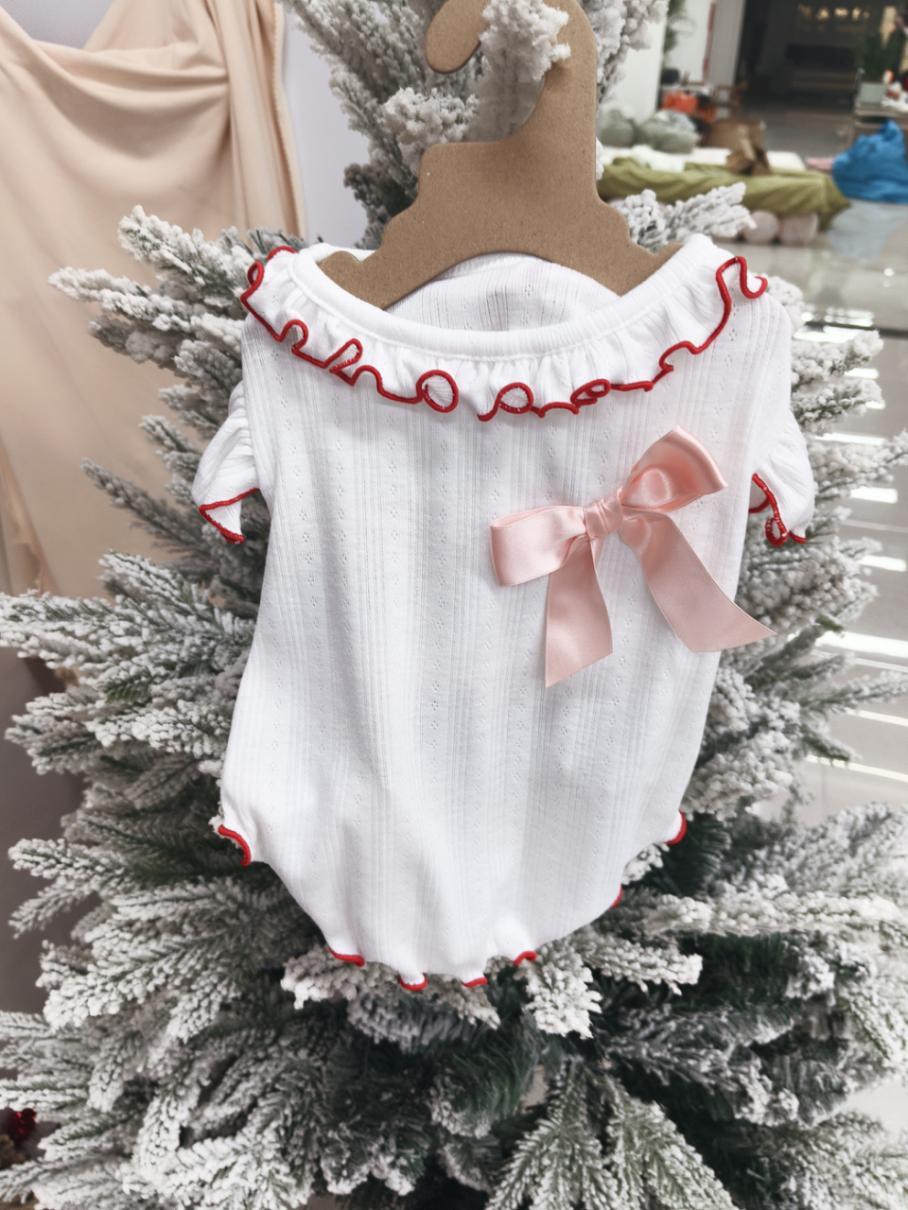 Korean-style wavy lace dog halter top, light blue-pink satin bow dog home and outdoor clothing Application Scenario