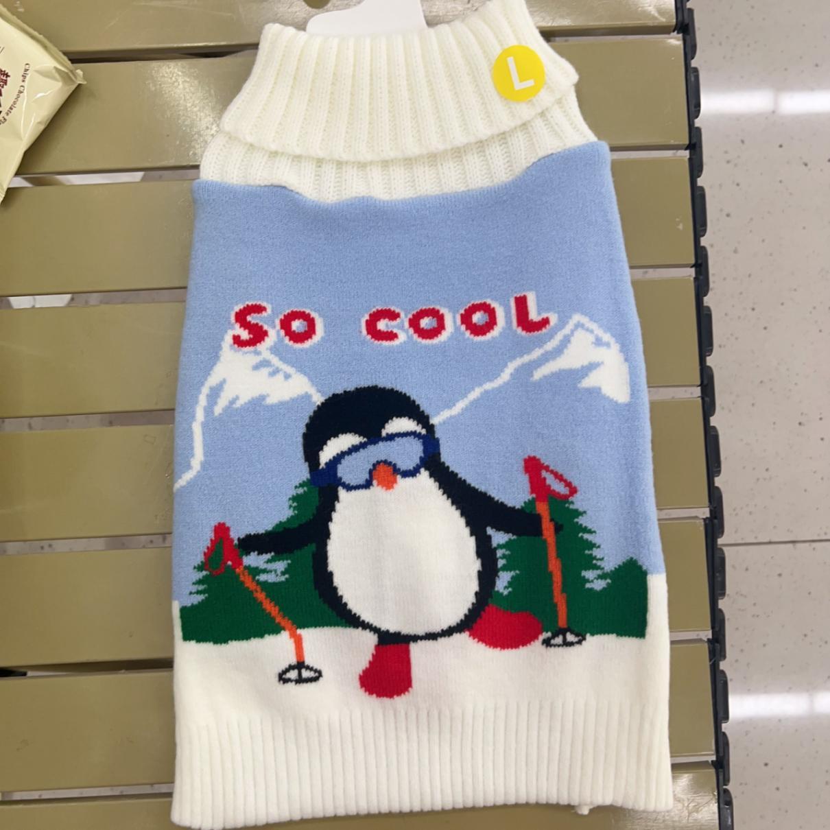 Cute white puppy, blue and white penguin pattern sweater, pet cat and dog clothing, comfortable and warm dog life jacket, pet clothing Item Picture