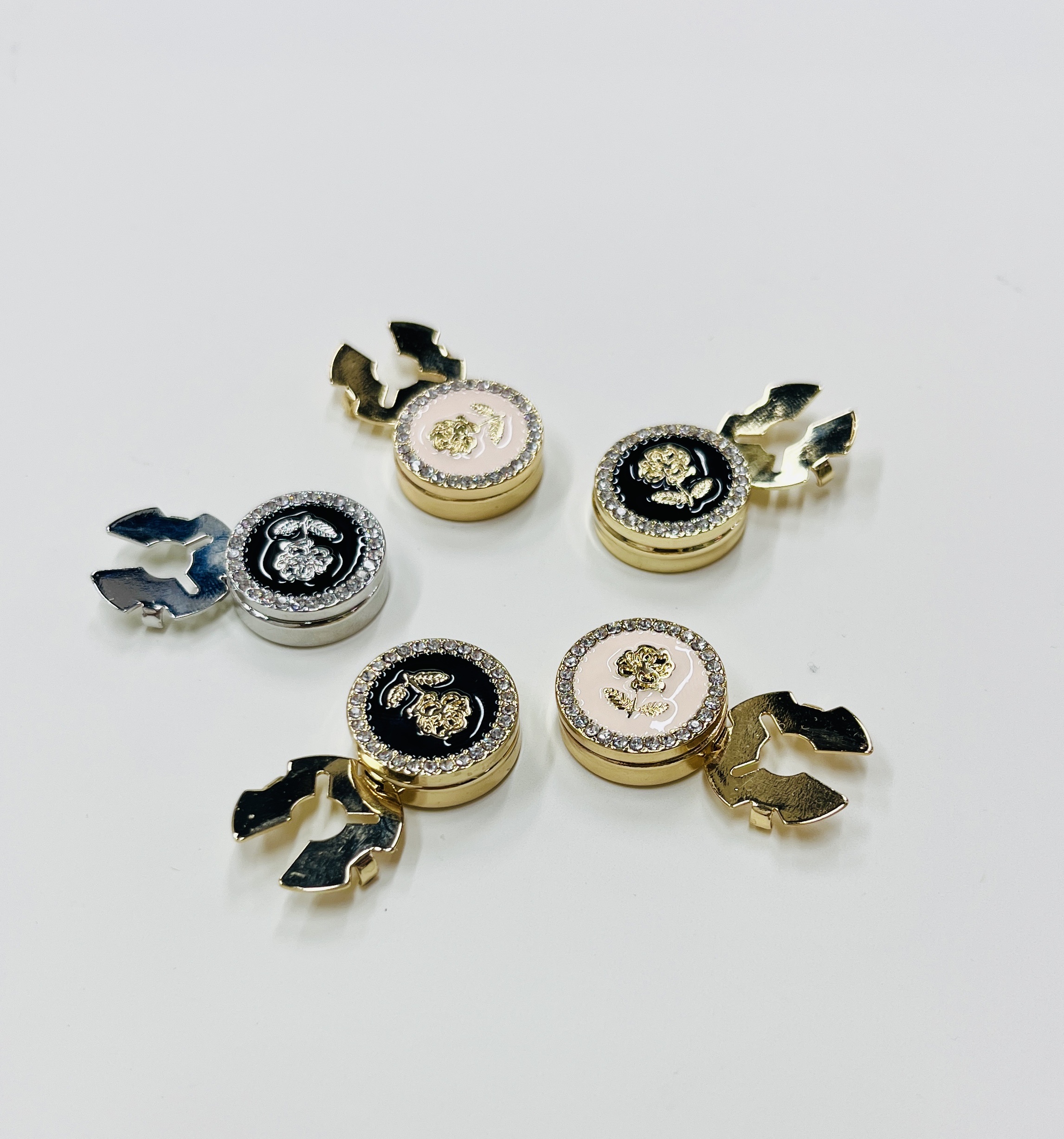 New French cufflink clothing shirt sleeve turtle button cross-border fashion design shirt collar button bottom support accessory details Picture