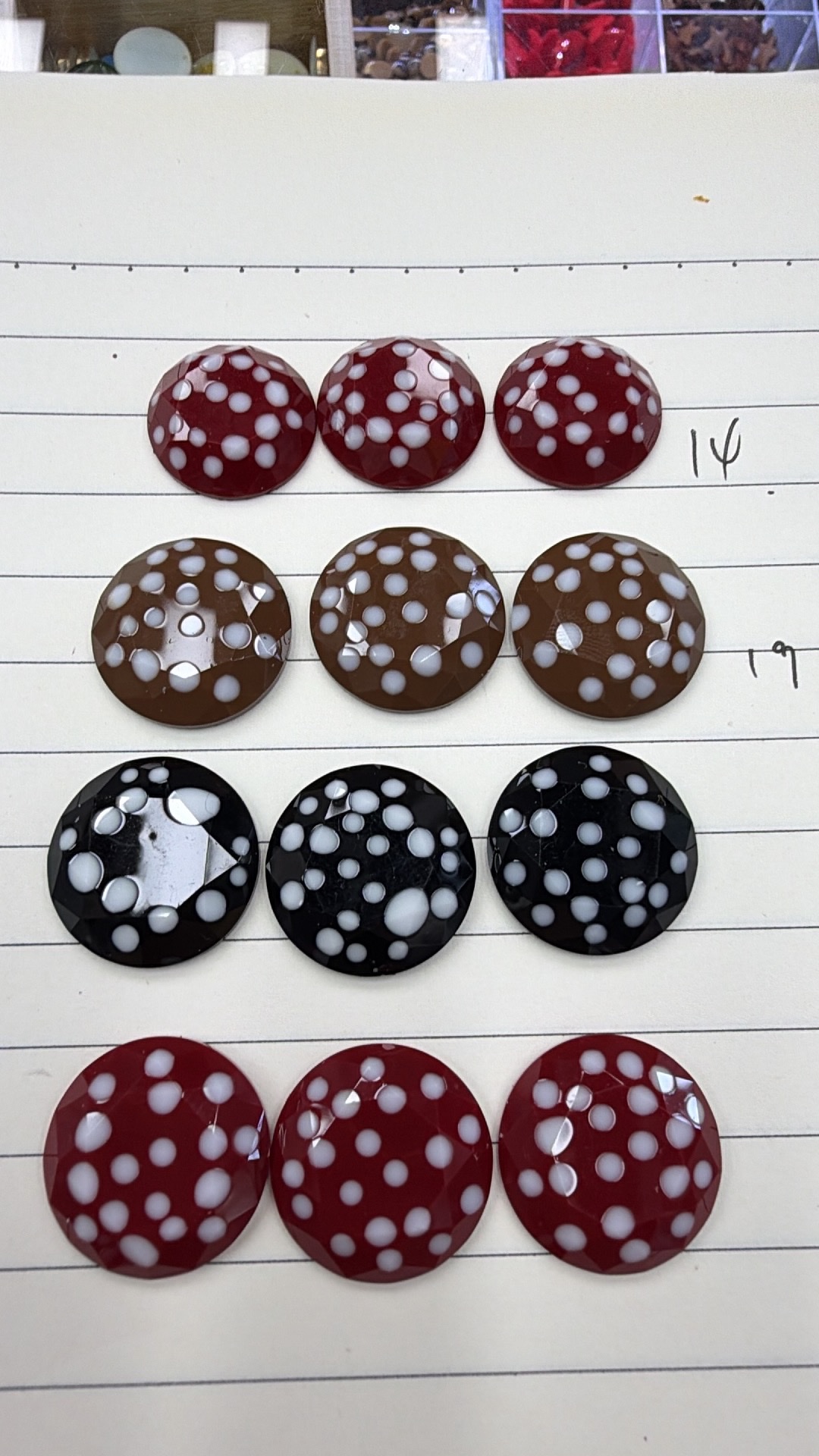 Retro polka dot round buttons, handcrafted fabric buckles, DIY hair accessory parts, colorful oil-dripping metal disc buckles, decorative buckles for bags and overcoats, Yiwu accessories and accessories detail image 2