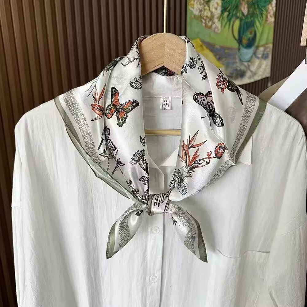 Silk scarves, silk scarf buttons, real silk scarves, custom-made silk scarves Item Picture