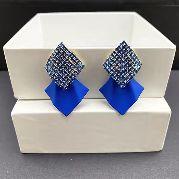 High-end silver stud earrings, Korean-style irregular geometric diamond-shaped earrings, female Internet celebrity Klein blue earrings