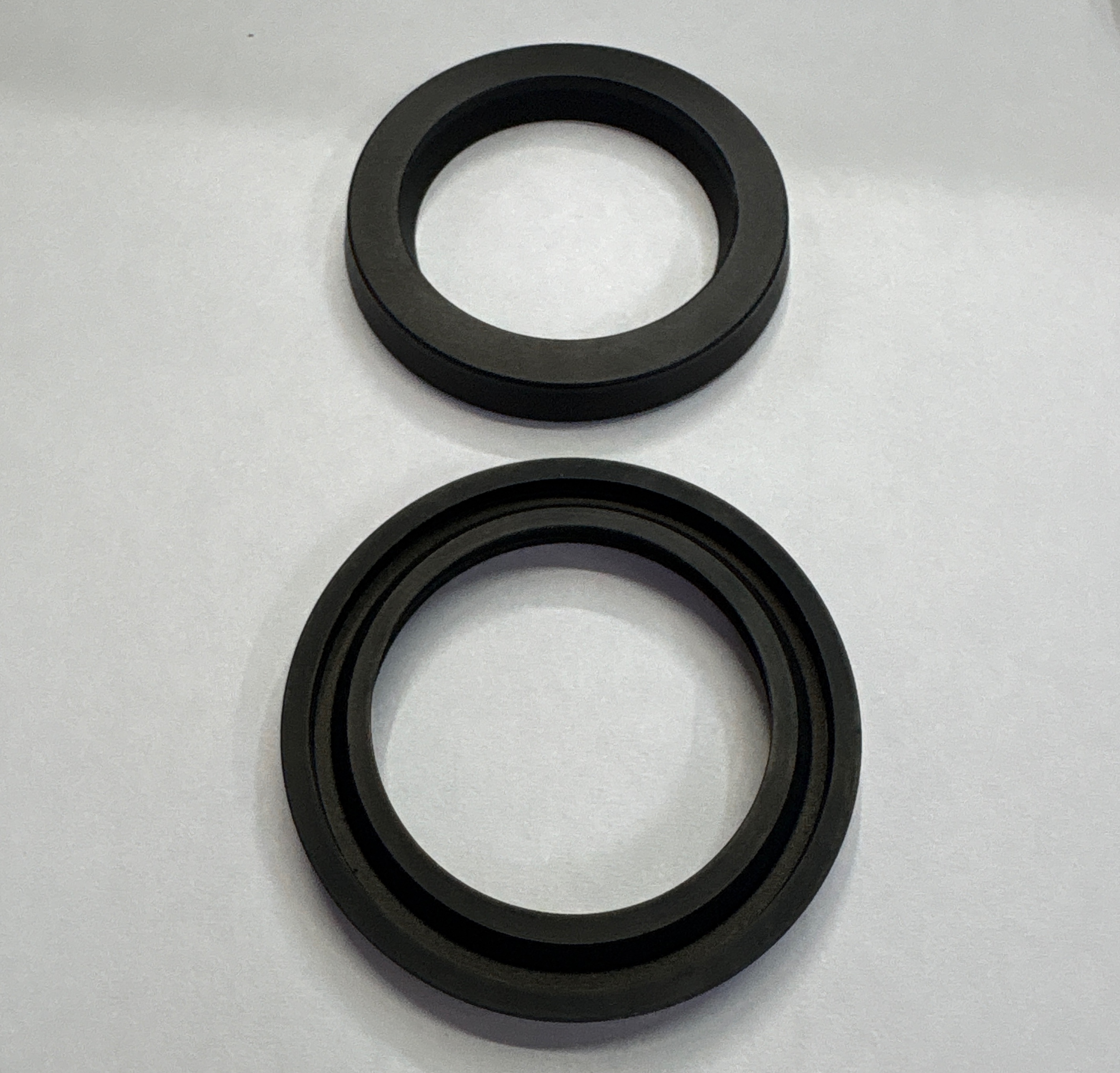 Bomba total de frenos automotriz piezas del sistema de frenos piezas de montaje de bomba total de frenos para mantenimiento duradero de alto rendimiento 8-97254775-0 8972547750 IS88231 Item Picture