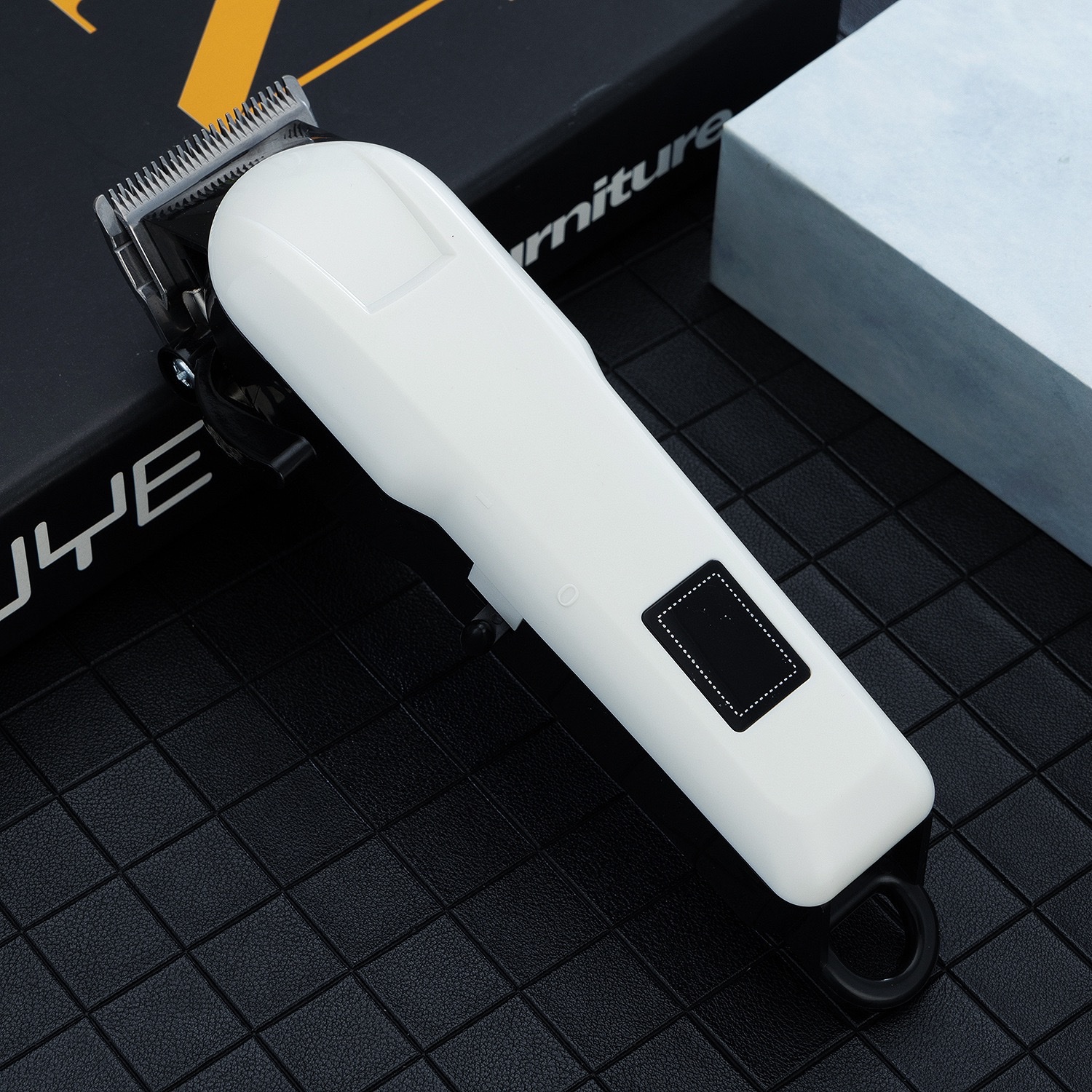 Cross-border bestsellers: Electric clippers, oil-head engraving razors, bald hair clippers, rechargeable electric hair clippers, and electric clippers detail image 3