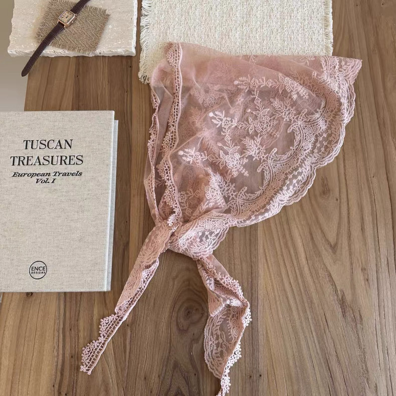 Hot-selling triangular scarves, headscarves and fart curtains detail image 8