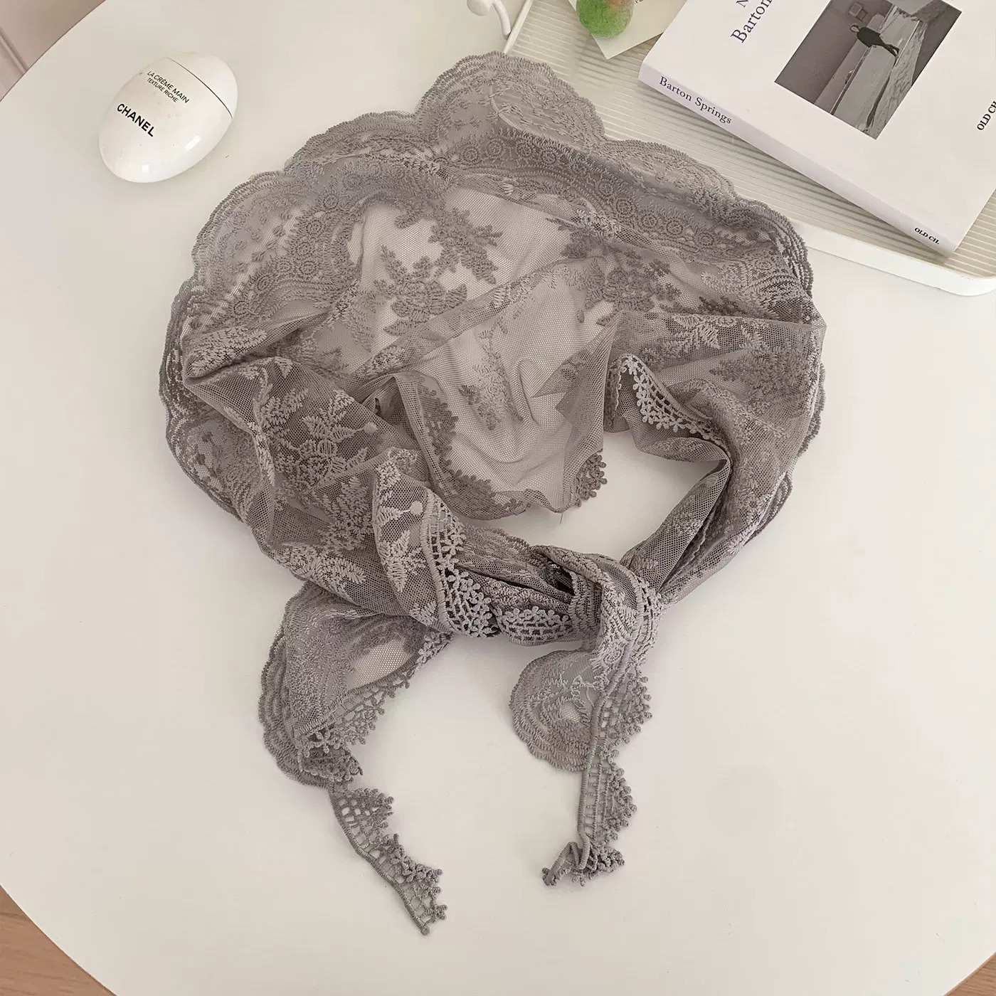 Hot-selling triangular scarves, headscarves and fart curtains detail image 6