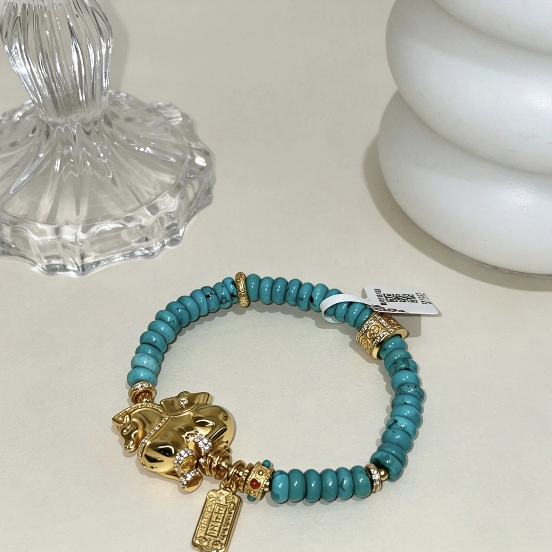 New Chinese-style turquoise flat bead bracelet, retro heavy industry gold jewelry bracelet, Chinese-style cultural and artistic small and niche jewelry in stock detail image 3