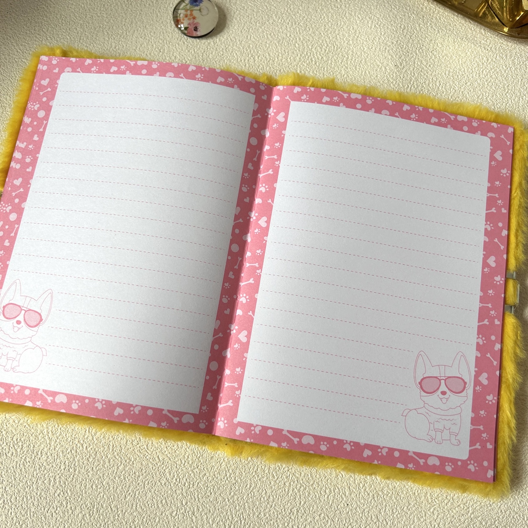 Cute plush lockable cartoon girl A5 diary notebook for export to Spain Item Picture