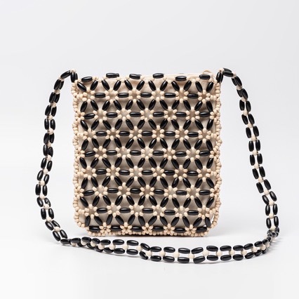 Hollowed-out single-shoulder bag, handcrafted new color-blocking beaded bag, cross-border handwoven bag from Europe and America, crossbody wooden beaded bag detail image 2