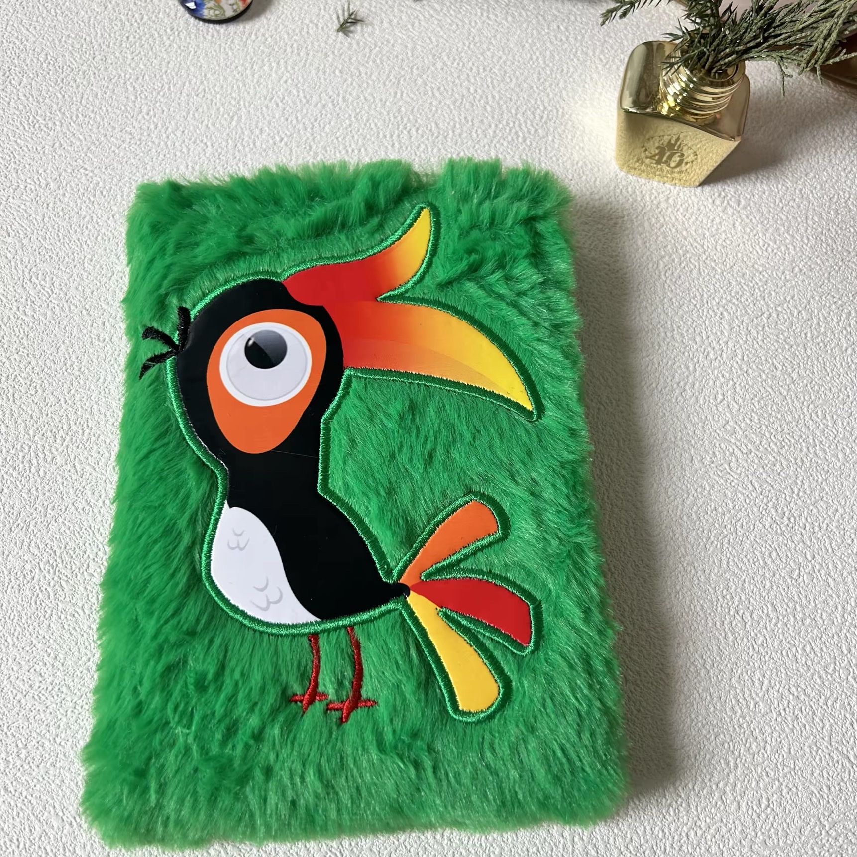Customized A5 plush notebooks, including bird and flower plush notebooks for export to Spain and Russia details Picture