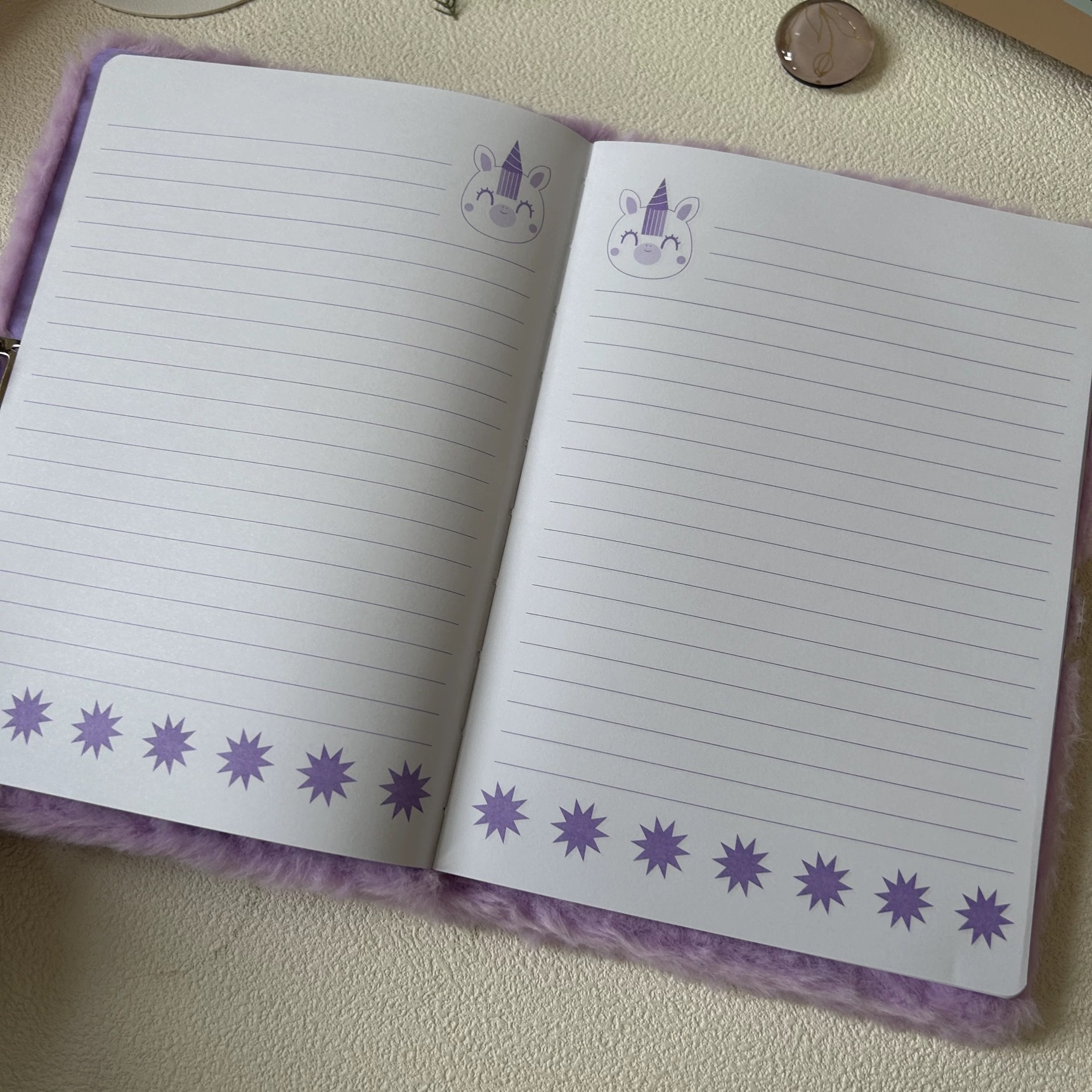 Cuaderno a5 púrpura de peluche unicornio cuaderno diario cuaderno para estudiantes cuaderno horizontal cuaderno manual con cerradura pic 4