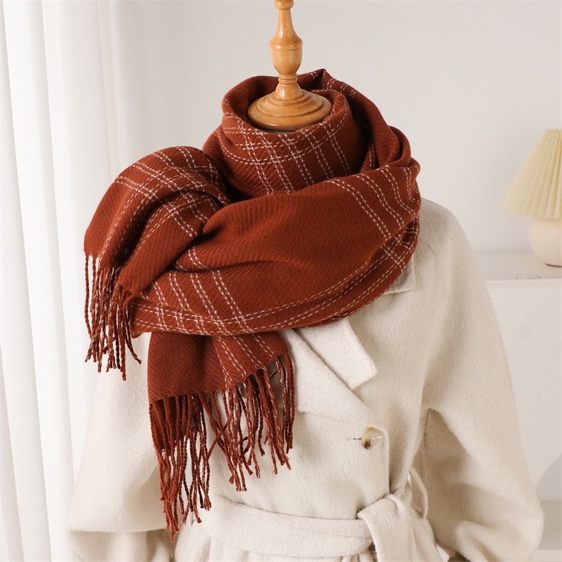 A faux cashmere scarf is a comfortable shawl and scarf for women to keep warm in autumn and winter detail image 18