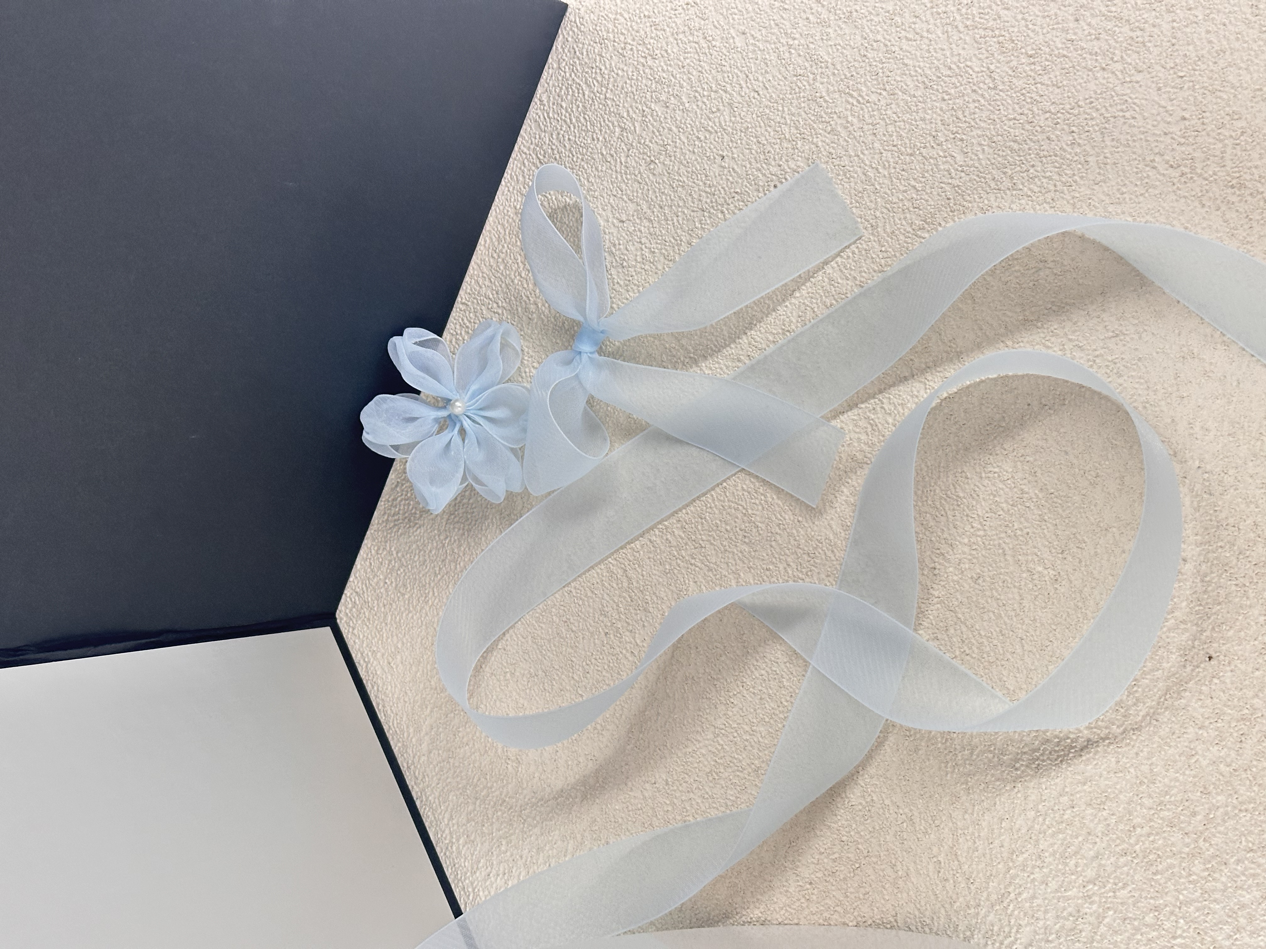 2.5cm milk yarn is suitable for gift box packaging, bow hair accessories, flower bouquet ties, diy handicrafts and more. Multiple colors are available detail image 4