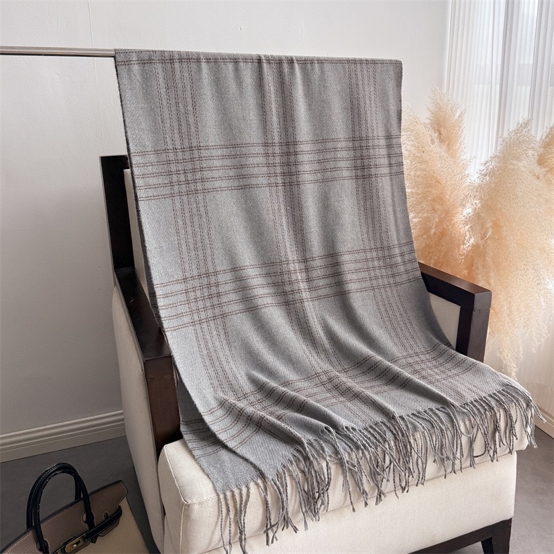 A faux cashmere scarf is a comfortable shawl and scarf for women to keep warm in autumn and winter detail image 17