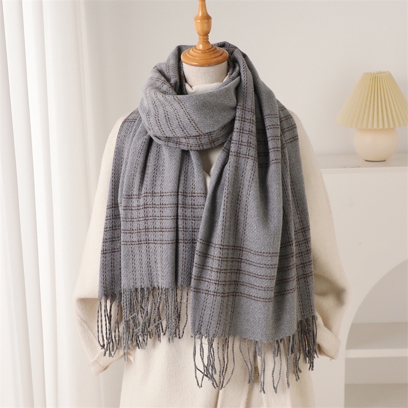 A faux cashmere scarf is a comfortable shawl and scarf for women to keep warm in autumn and winter detail image 16