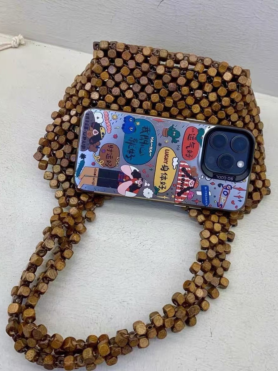 The 2026 new fashion, versatile and niche hand-woven shoulder bag for women, a casual hollowed-out tote bag for women, is a stylish crossbody bag for women detail image 3