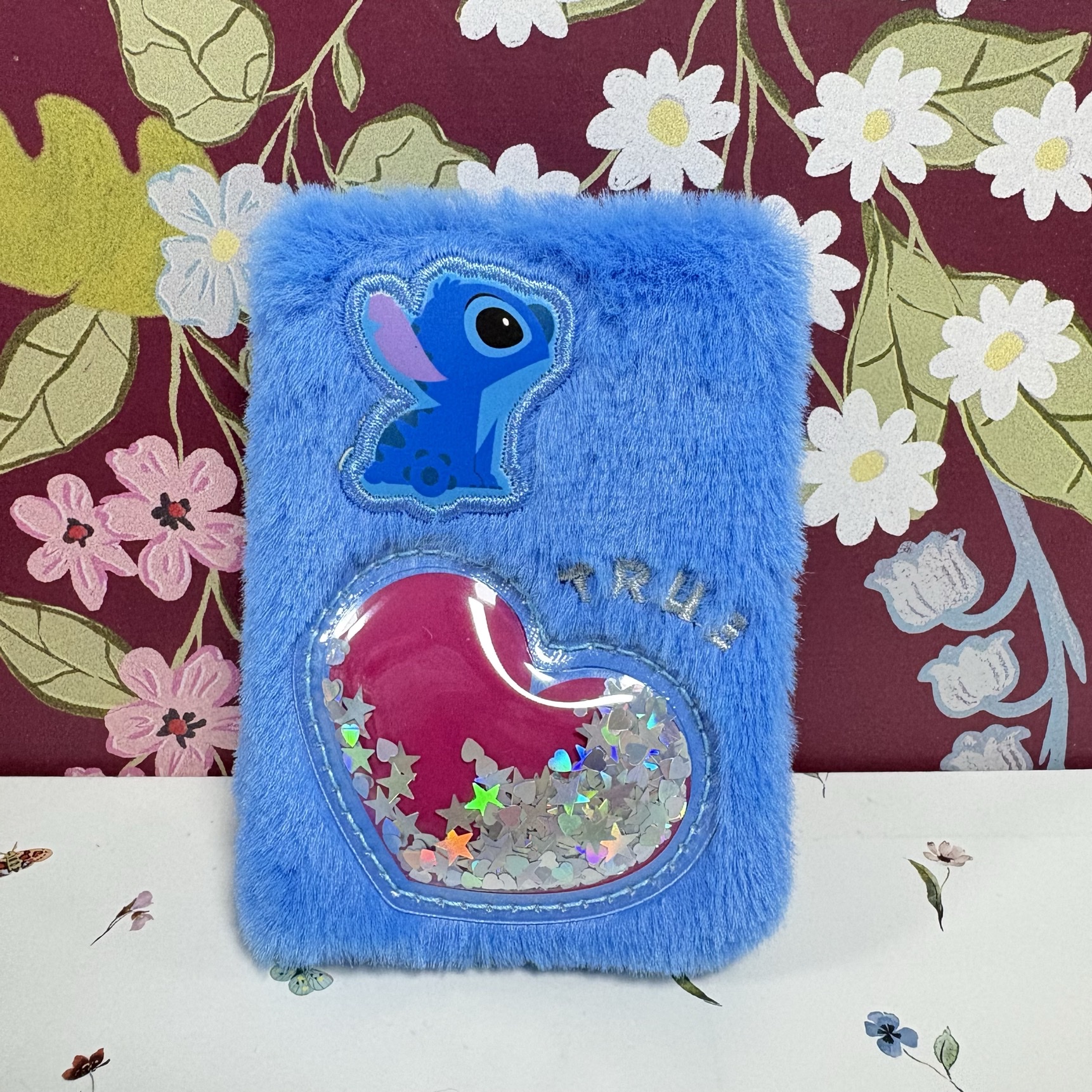 A comprehensive collection of Teddy plush books, full-color mixed pages, high appearance level, handbooks, silicone decorative pen holders, notebooks